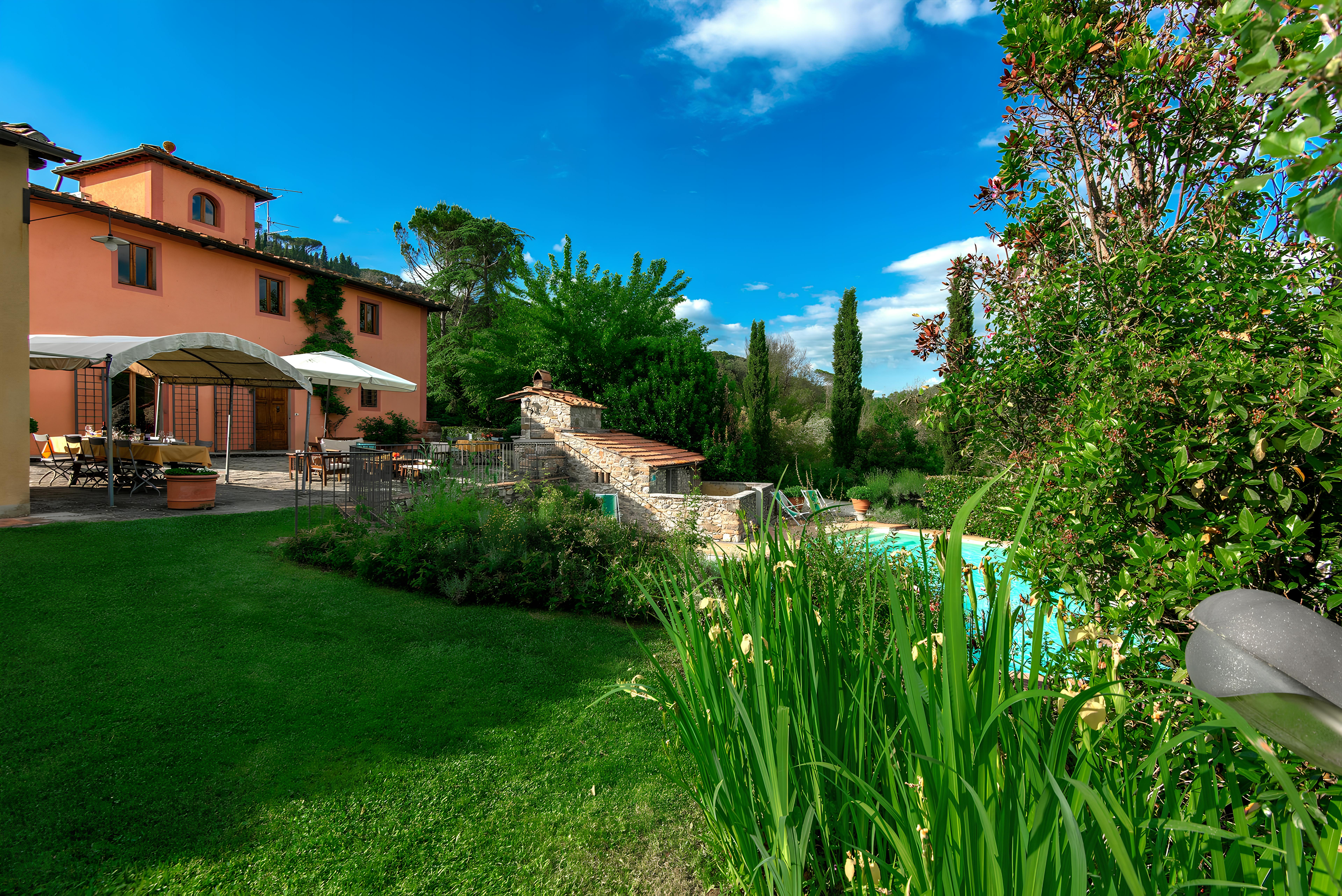 Villa Arcetri Boschetto: Luxury 4-Bedroom Villa with Private Pool and Hot Tub, Arcetri Tuscany
