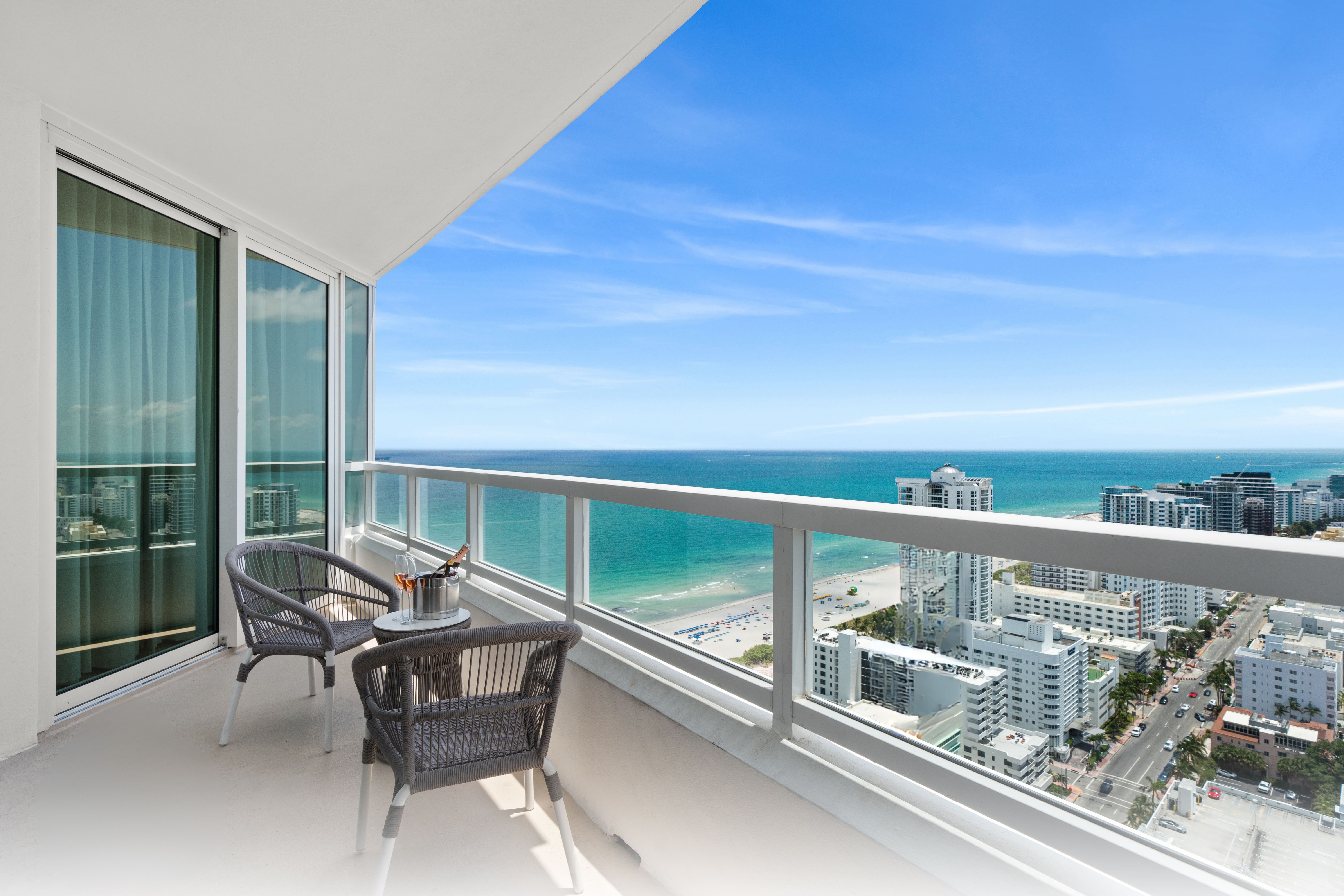 Villa Aurore Normandy Isle Miami Beach-869631: 1-Bedroom Luxury Villa Rental with Beachfront, Gym and Hot Tub, Miami Beach