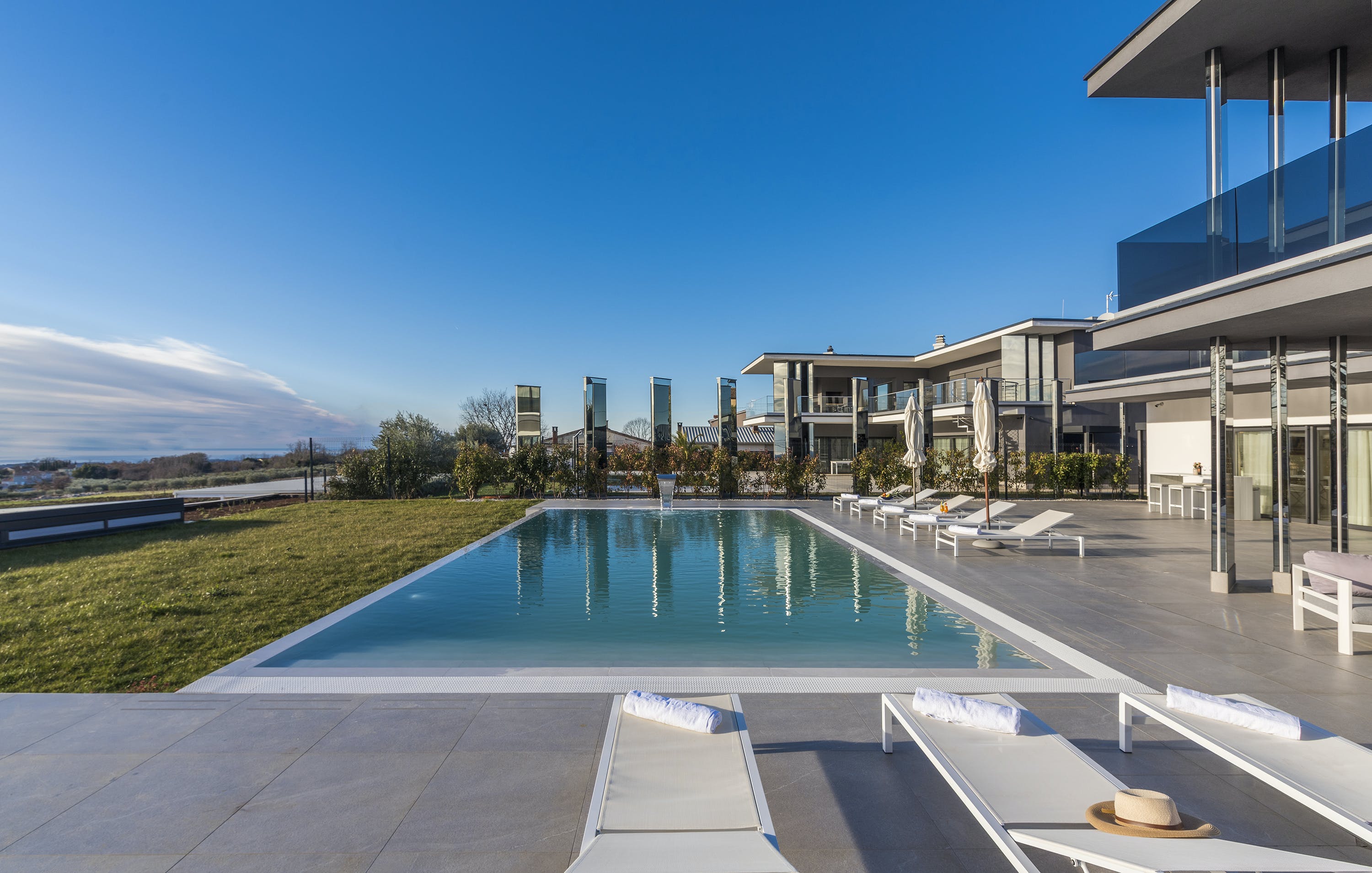 Kuća Lysias Dvori Istria: Luxury 5-Bedroom Villa with Stunning Seaviews, Istria