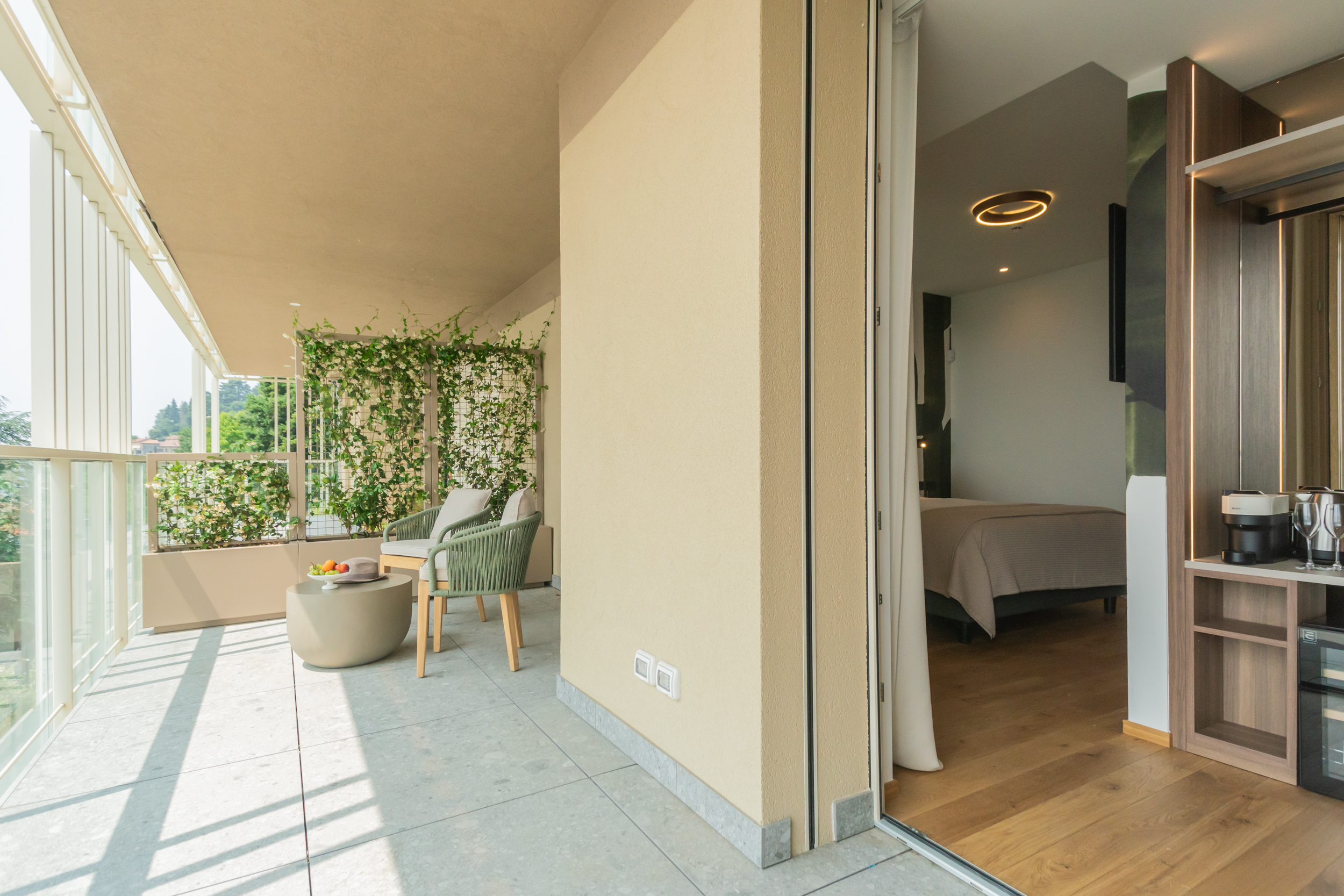 Villa Alba Sagnino Como: Luxury 2-Bedroom Villa with Panoramic Pool and Lake Views, Como