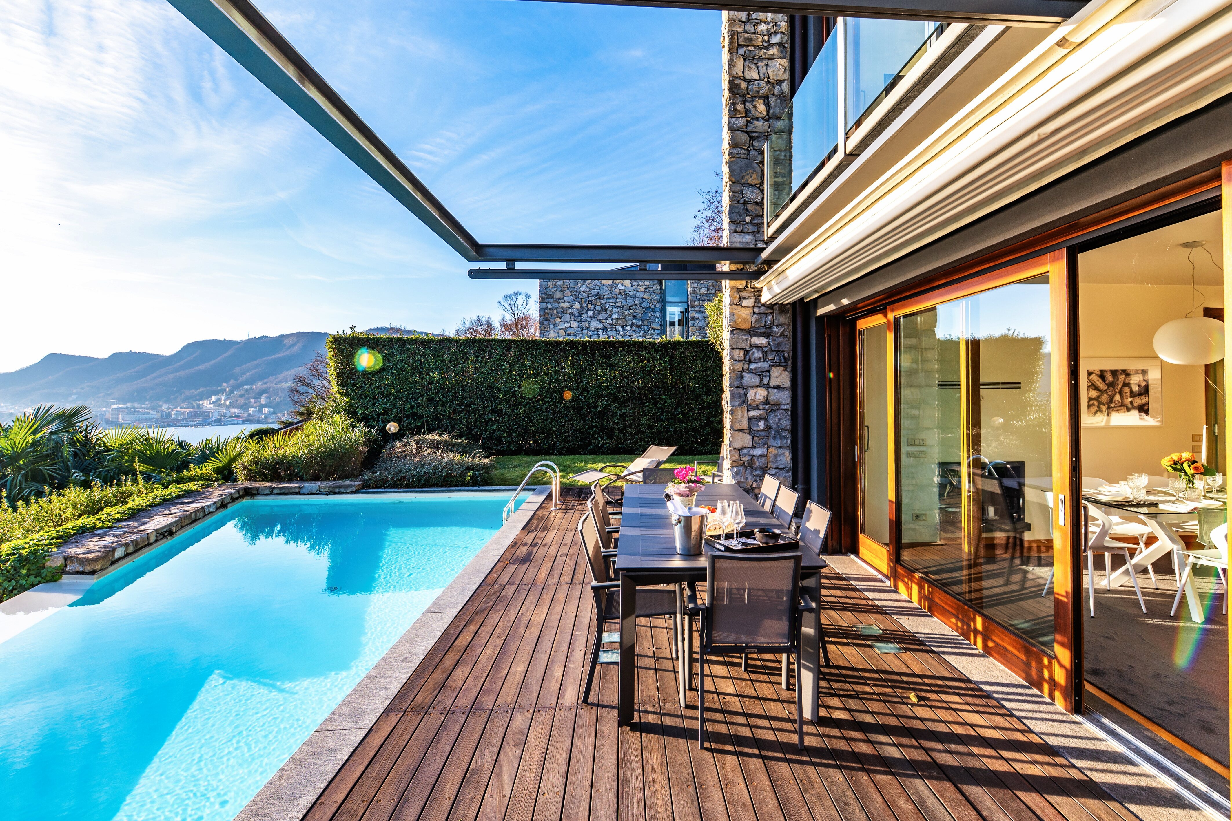 Villa Levante Carate Cernobbio: Luxury 4-Bedroom Villa with Infinity Pool and Lake Views, Cernobbio