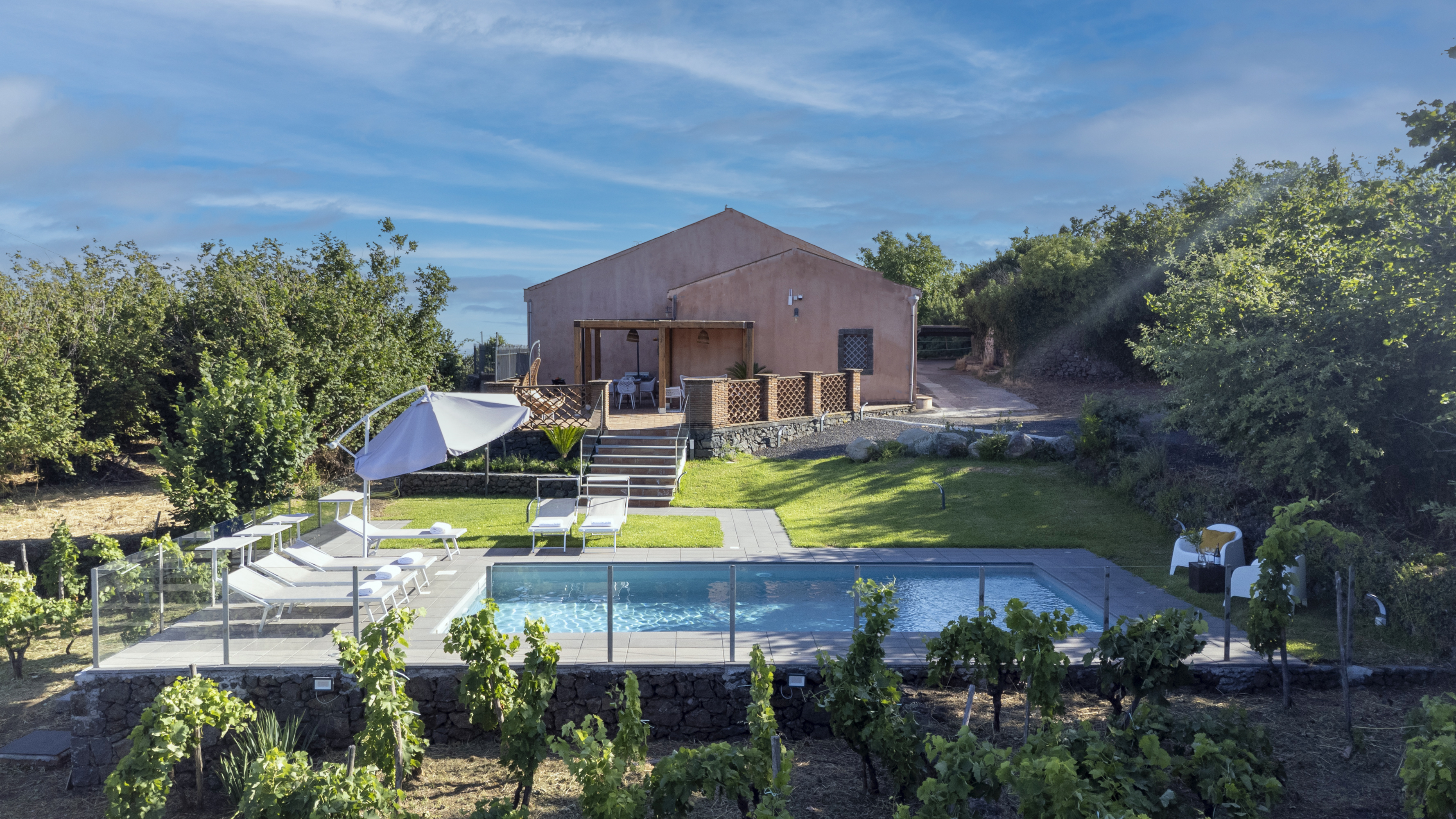 Villa Carrubo Etna: Luxury 3-Bedroom Villa with Private Pool and Air-Con, Etna Sicily