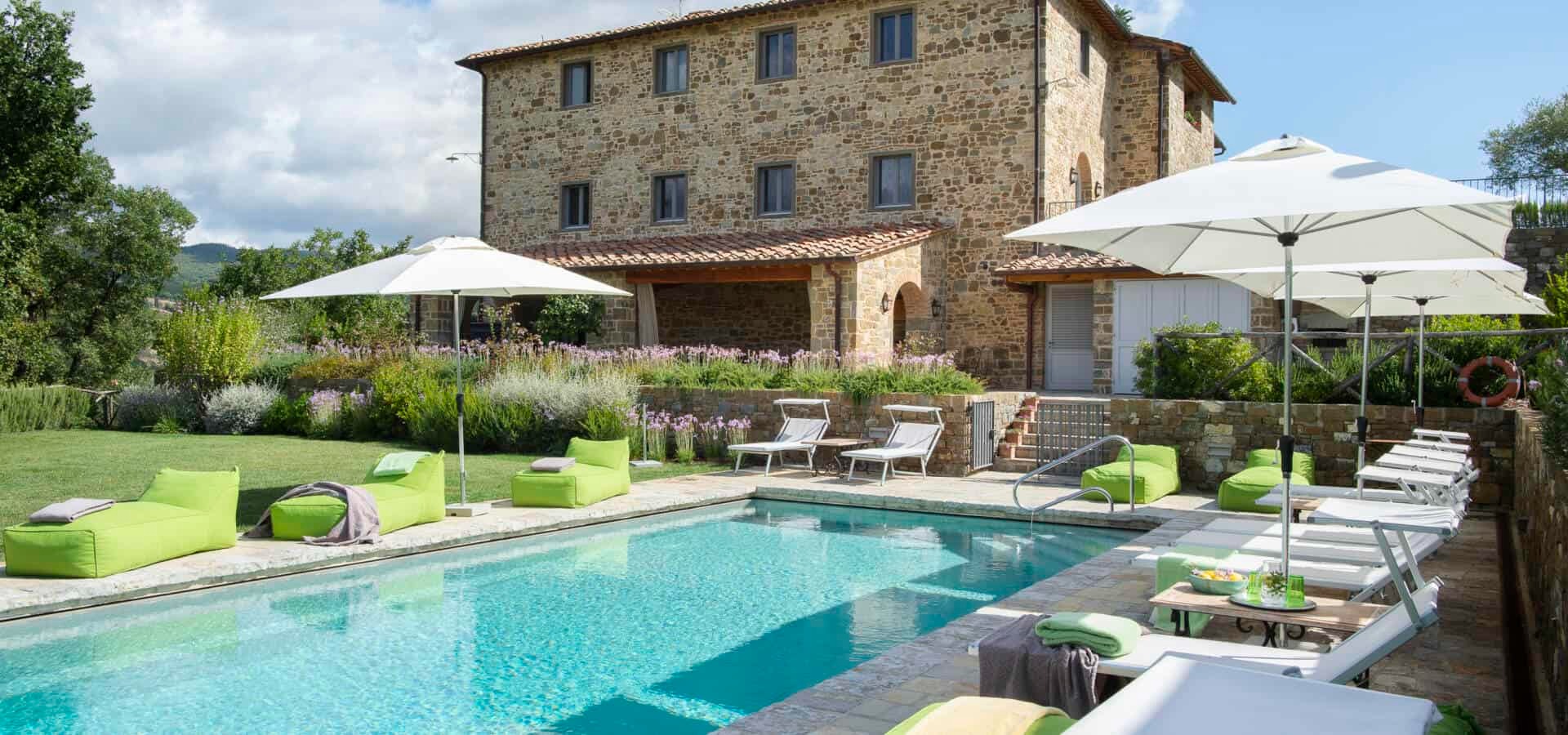 Villa Ambrato Montefioralle Chianti: Luxury 5-Bedroom Villa with Pool and Gym, Chianti