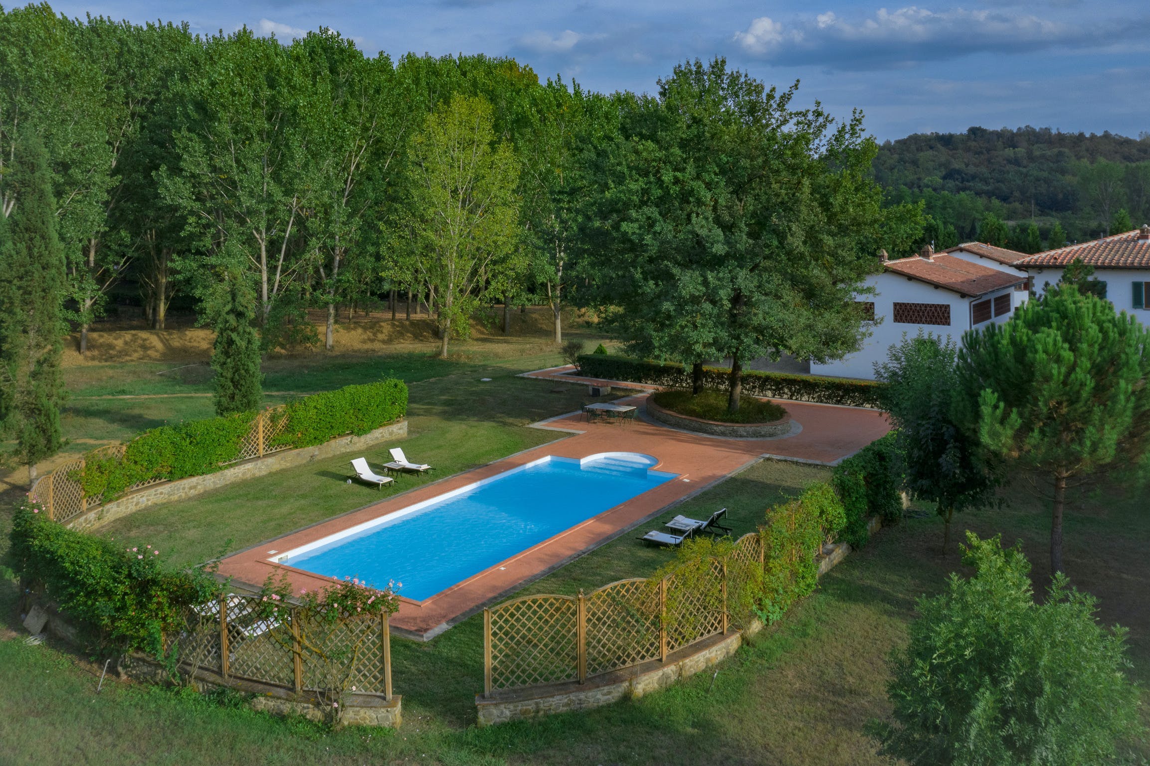 Villa Crepuscolo Caldine Florence East: Luxury 6-Bedroom Villa with Pool and Tennis Court, Florence East