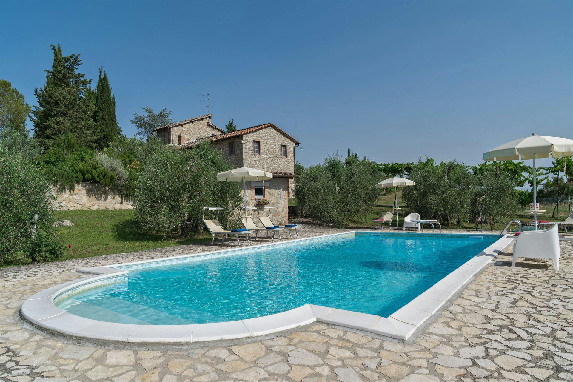 Villa Collina SanSano: Luxury 3-Bedroom Villa with Private Pool and Air-Con, Chianti Tuscany