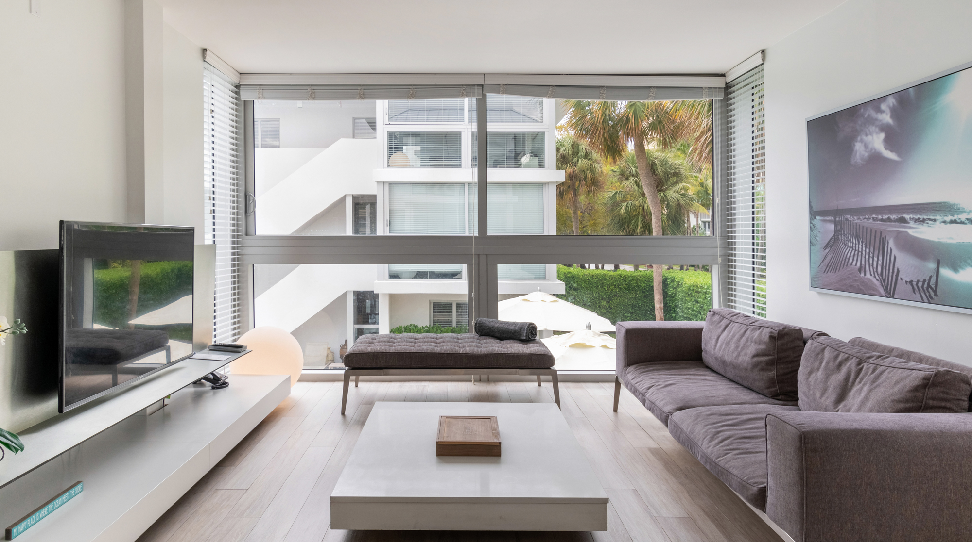 Villa Crandon Miami: Luxury 2-Bedroom Apartment with Seaview and Pool, Miami