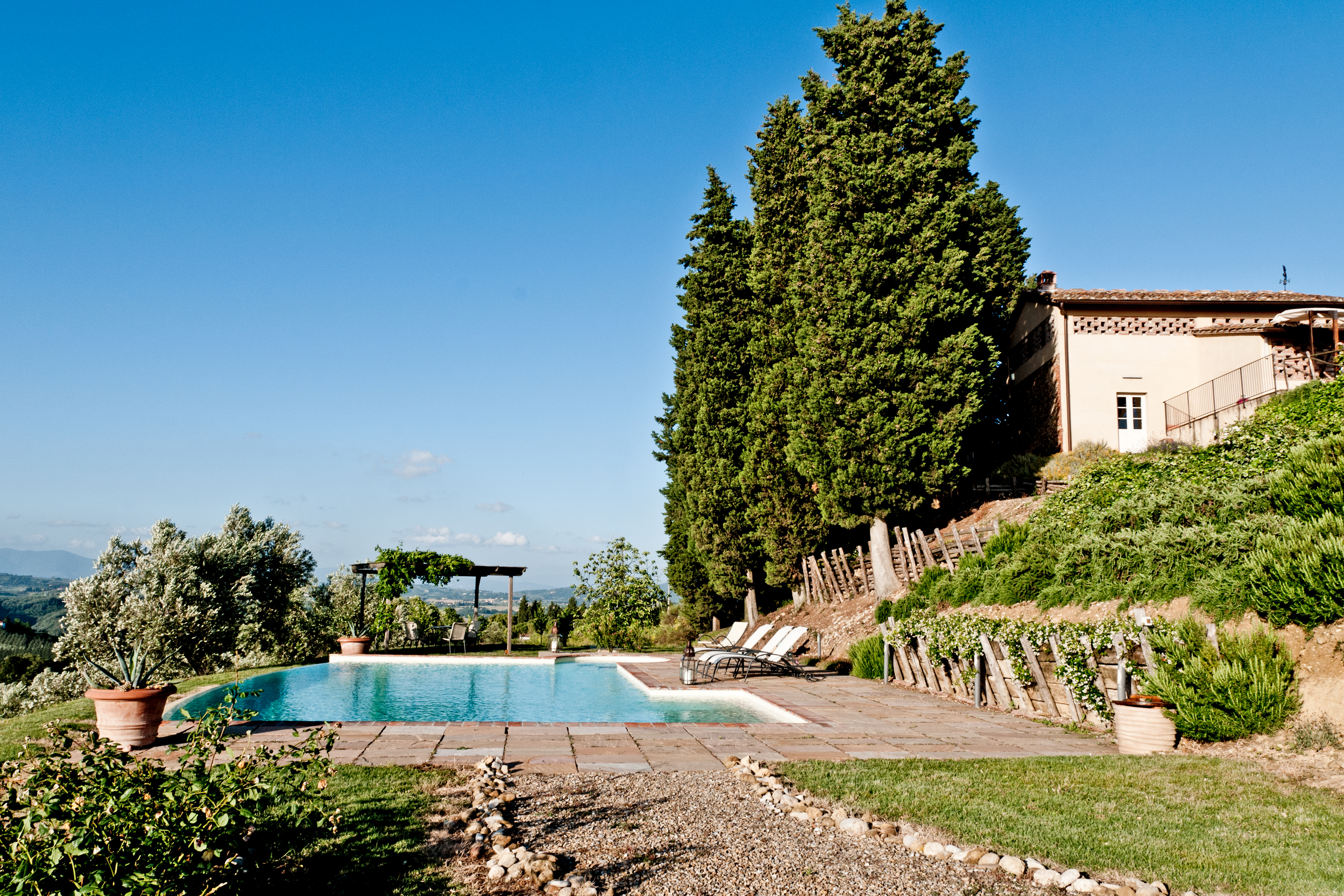 Villa Crespina San Miniato: Luxury 2-Bedroom Apartment with Infinity Pool and Hot Tub, San Miniato Tuscany