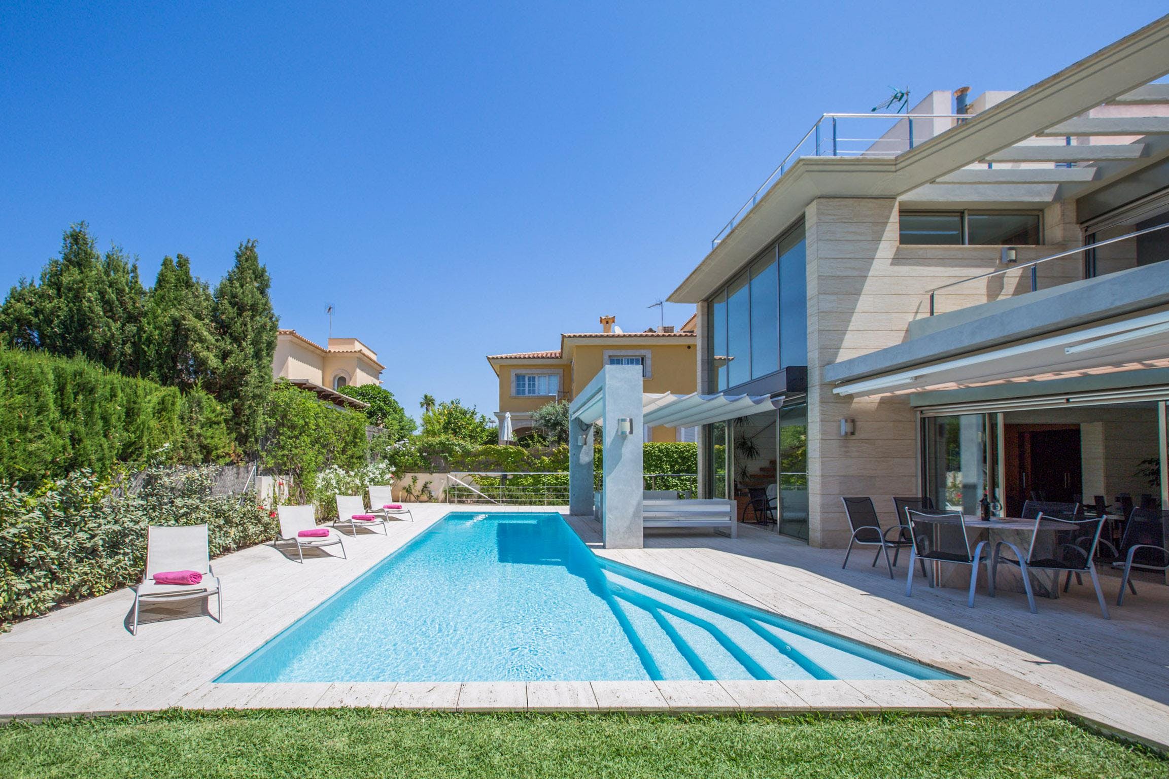 Villa Estel Palma: Luxury 5-Bedroom Apartment with Sea View and Pool, Palma Mallorca