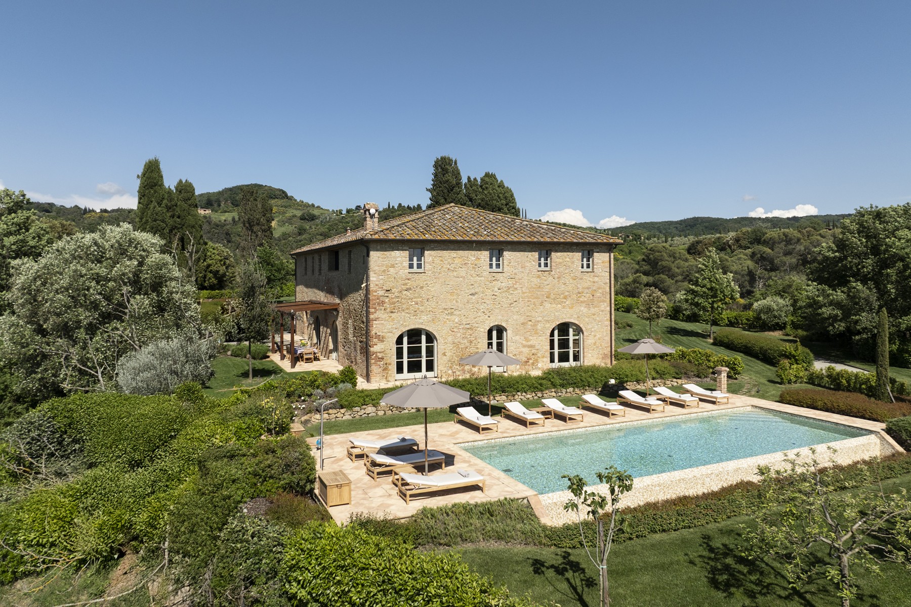 Villa Fattoria Chianti: Spacious 5-Bedroom Luxury Villa with Pool, Chianti, Tuscany
