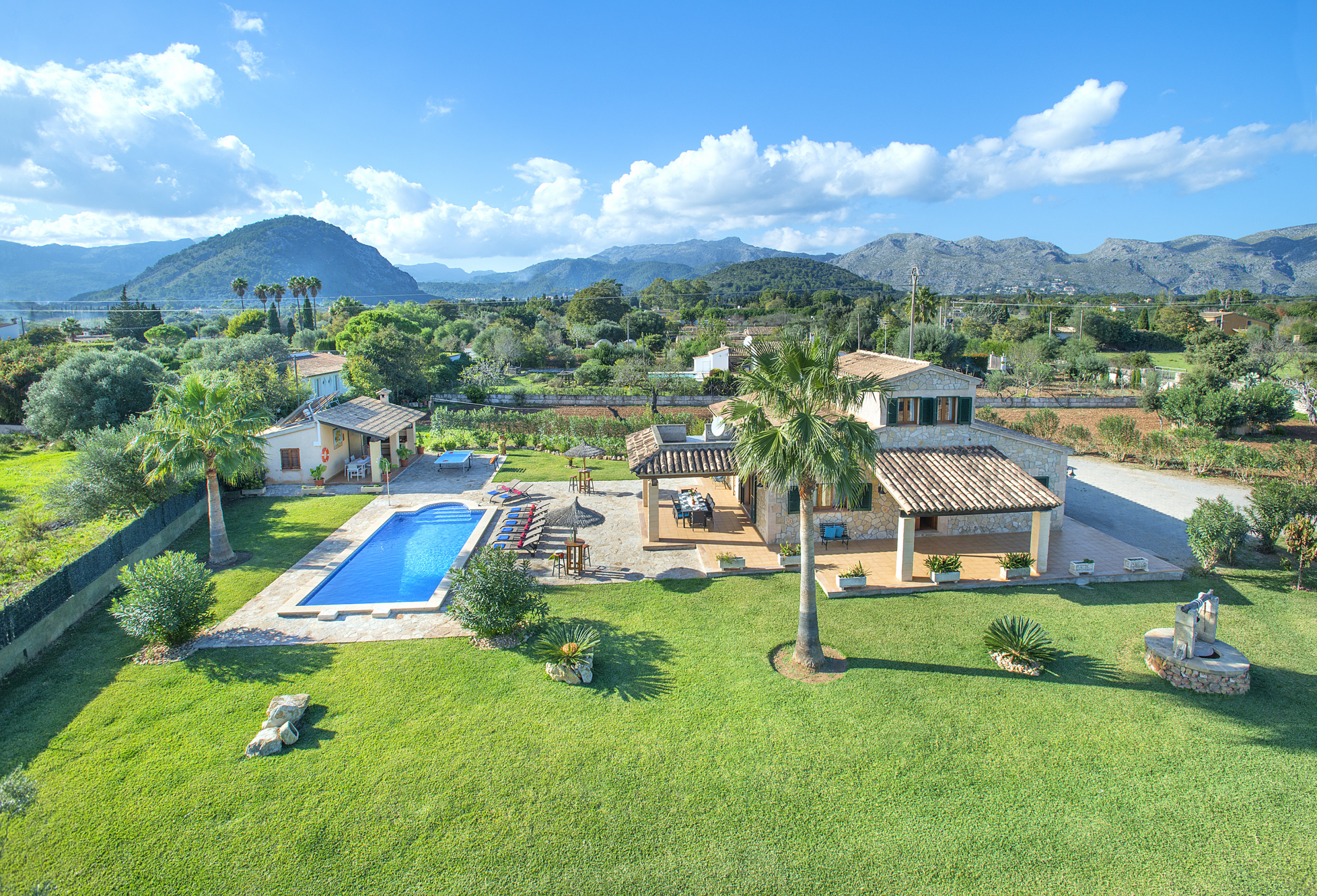 Villa Formentor Pollença: Luxury 4-Bedroom Apartment with Private Pool and Sea Views, Pollença