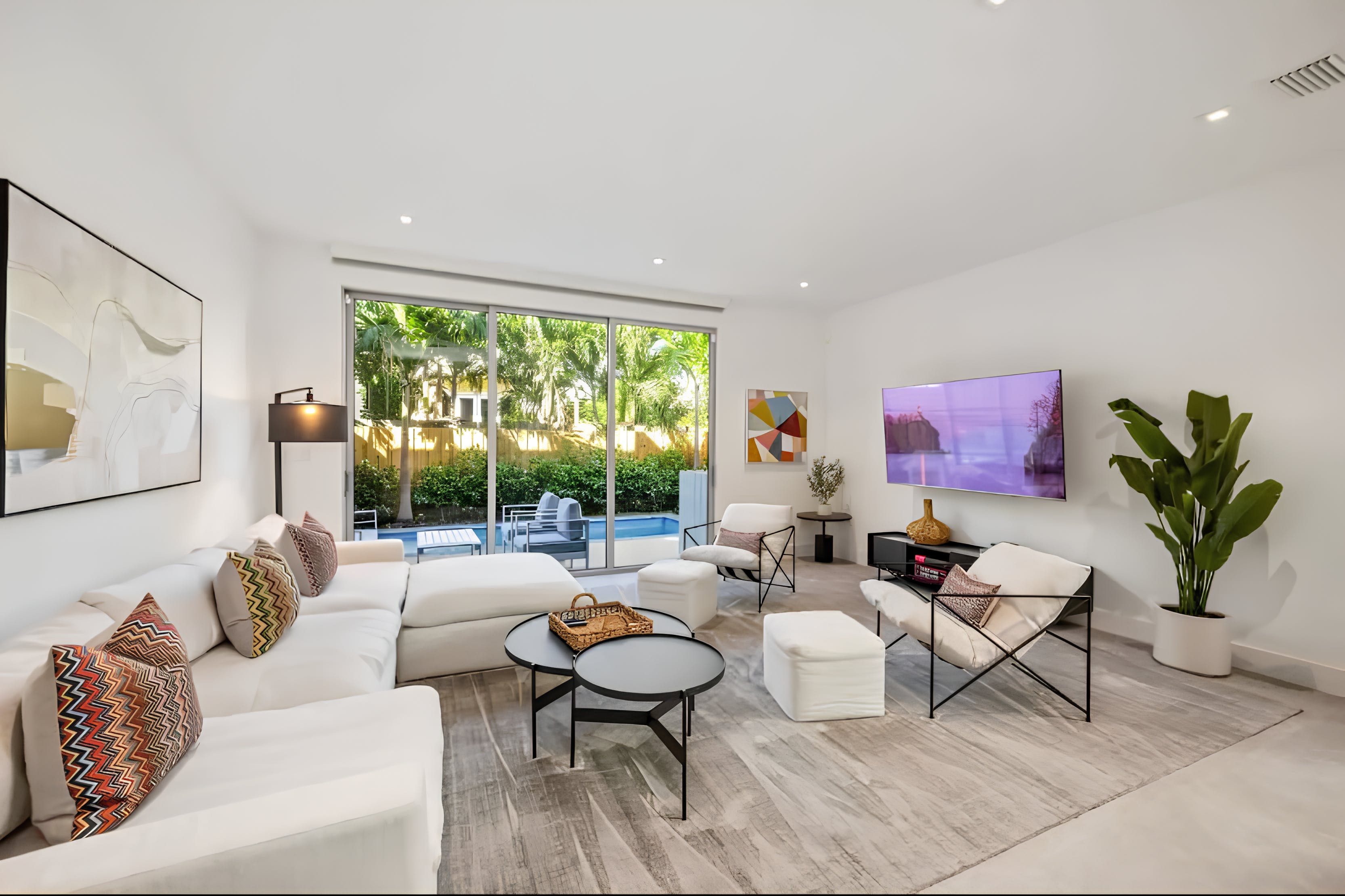 Villa Galleon Coconut Grove: Luxury 4-Bedroom Apartment with Private Pool and Seaview, Coconut Grove