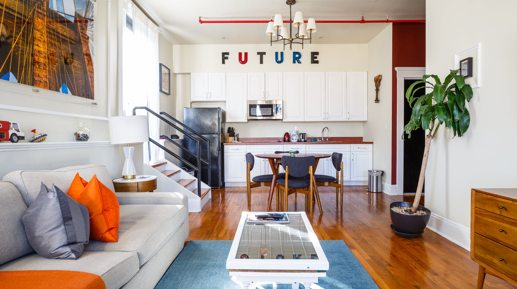 Villa Gantry Long Island City: Chic 1-Bedroom Boutique Hotel Rental with Air Conditioning, Long Island City