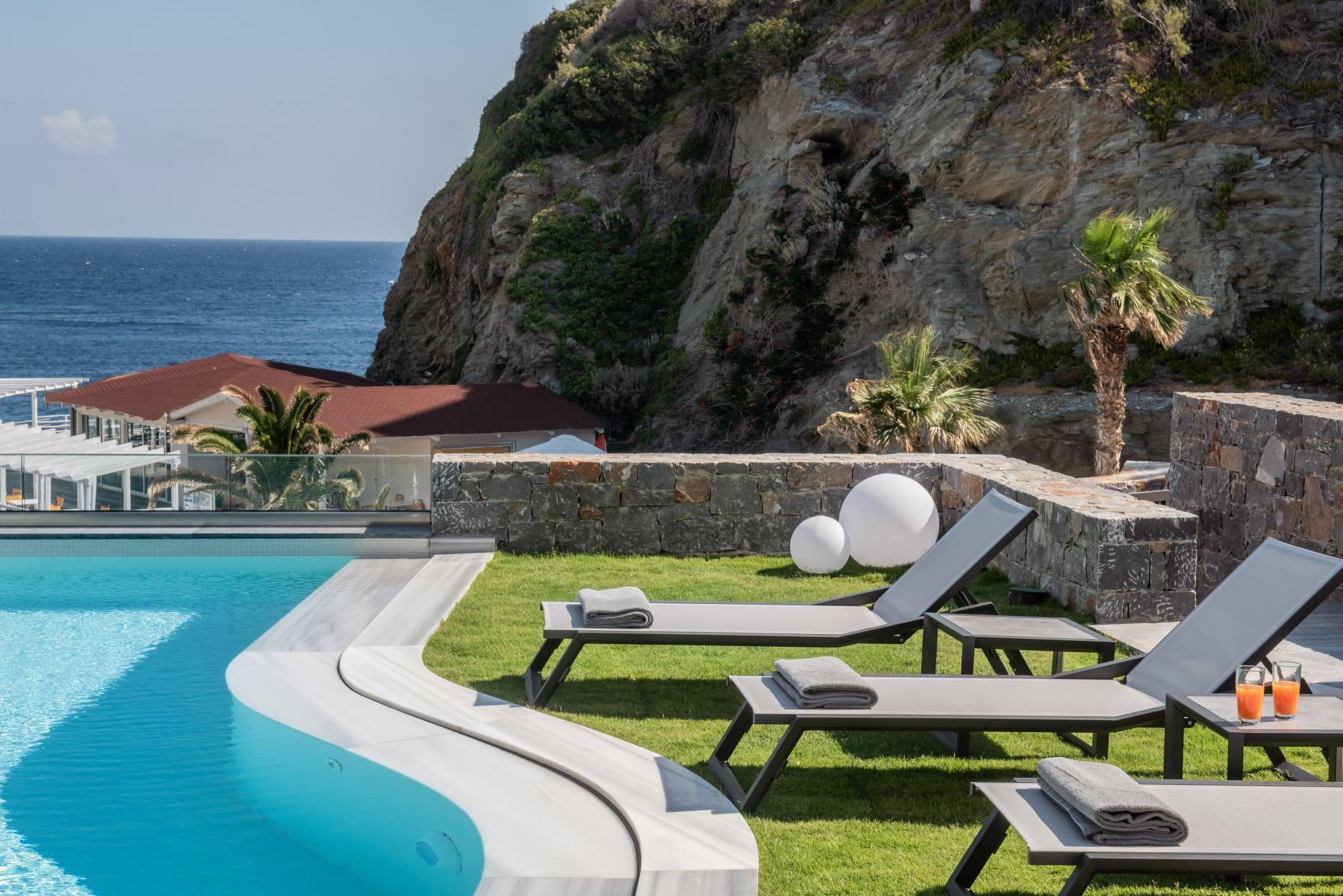 Villa Helios Heraklion: Opulent 9-Bedroom Beachfront Villa with Pool, Heraklion