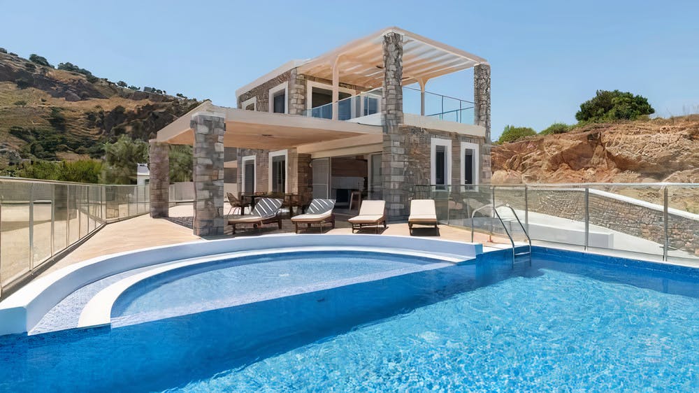 Villa Kalliste Kalathos: Spacious 4-Bedroom Apartment with Sea Views in Kalathos, Rhodes