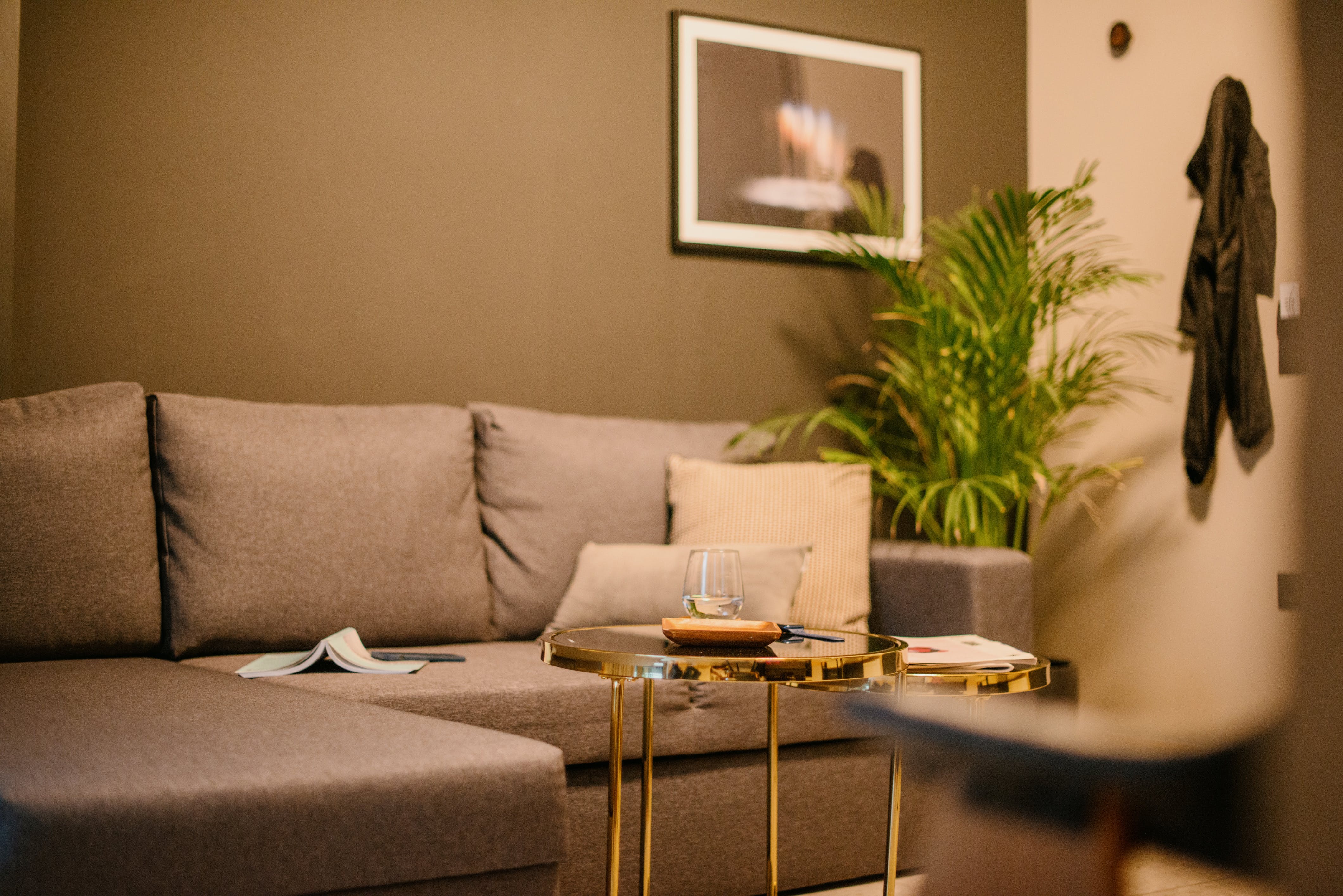 Villa Lefkos Kaisariani Athens: Chic 1-Bedroom Apartment Rental with Air-Con and Balcony, Athens
