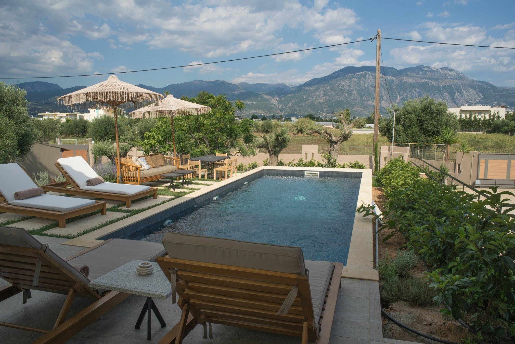 Villa Karydi Kalamata: Stylish 2-Bedroom Apartment with Pool and Sea Views, Messenia
