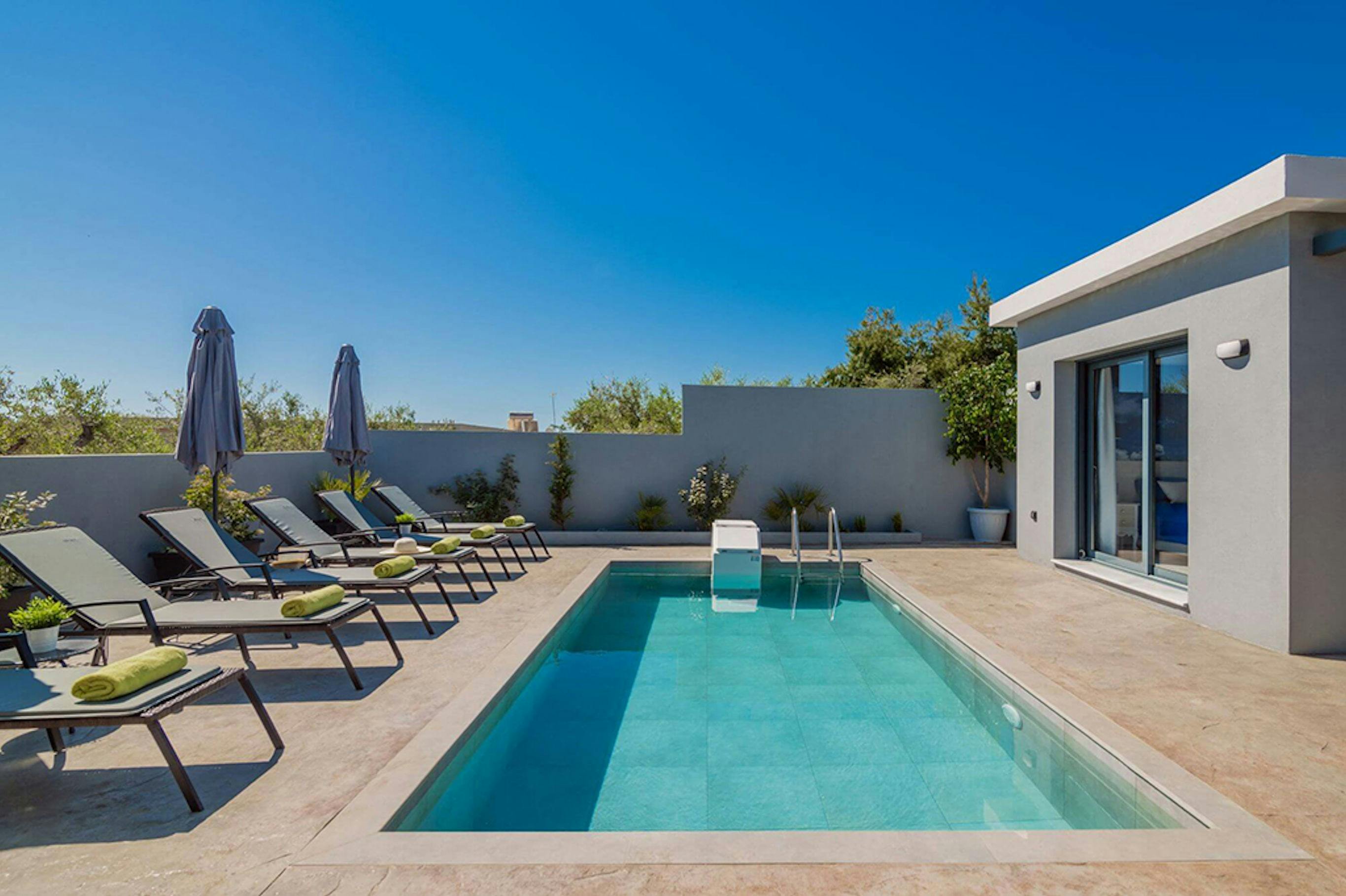 Villa Kyanos Bochali Zakynthos: Luxury 2-Bedroom Villa with Private Pool and Countryside Views, Zakynthos