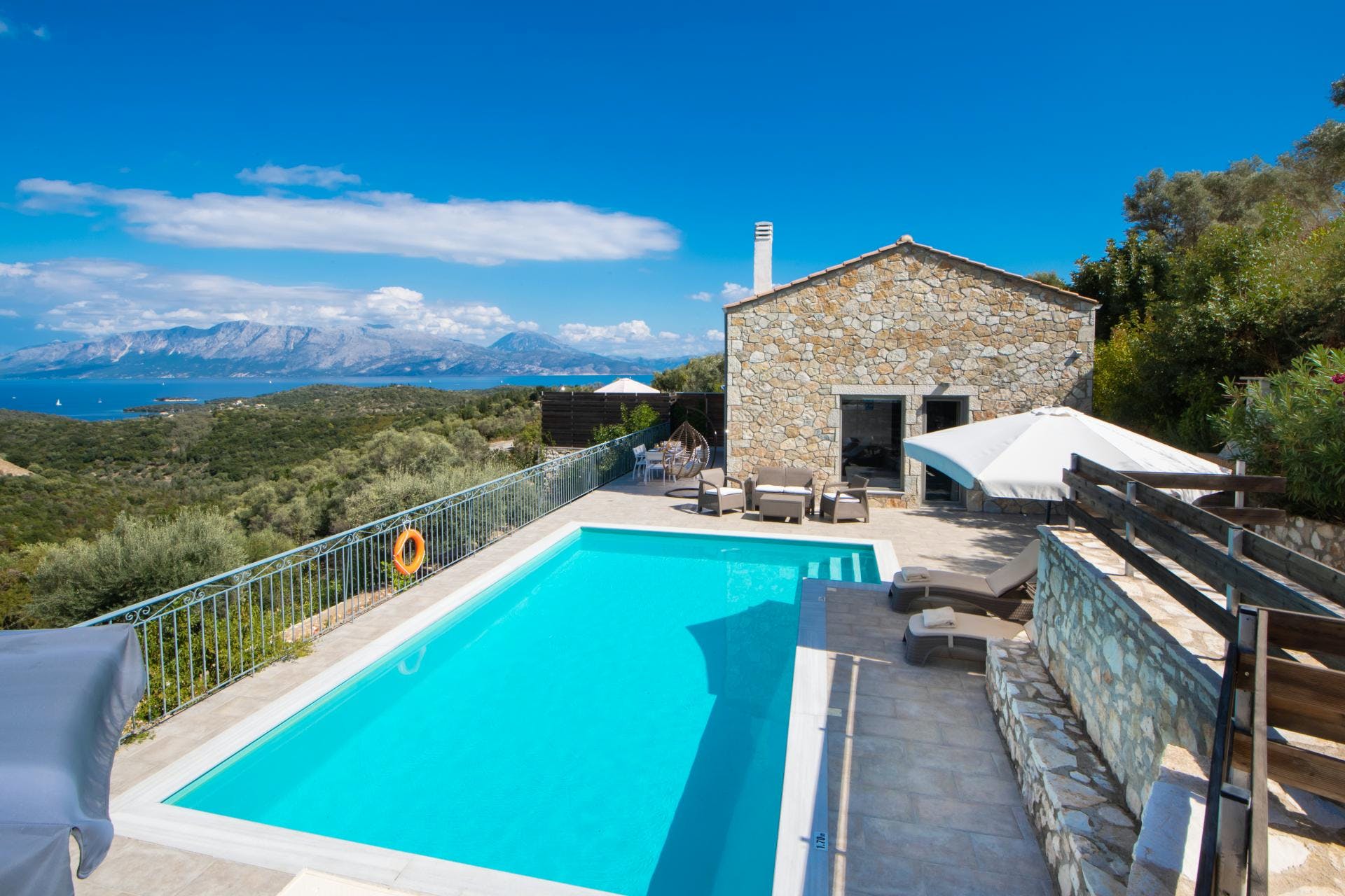Villa Katsaros Lefkada: Luxury 2-Bedroom Villa with Private Pool and Sea Views, Lefkada