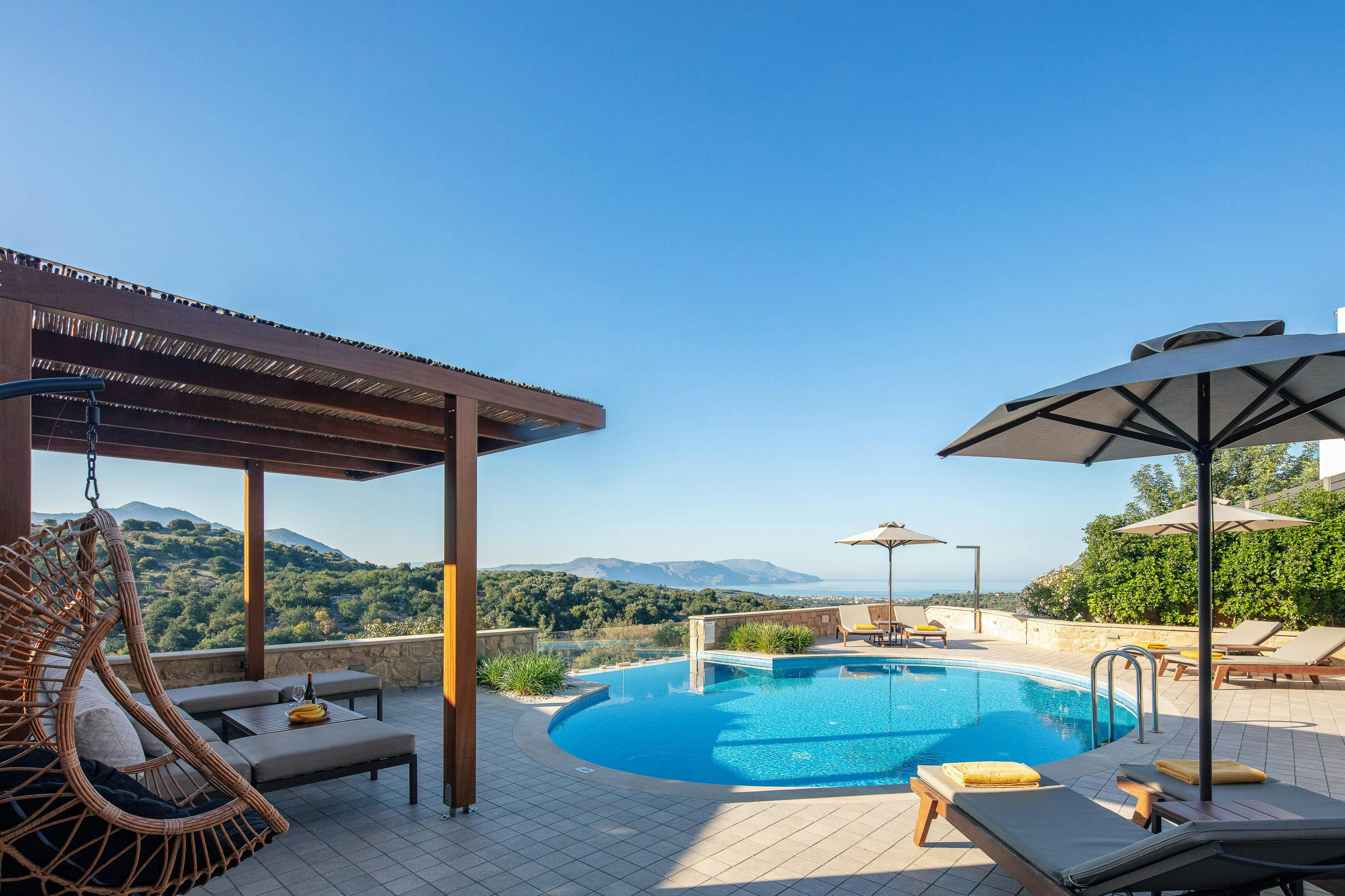 Villa Lysias Damnoni Plakias: Luxury 5-Bedroom Villa with Private Pool and Hot Tub, Plakias