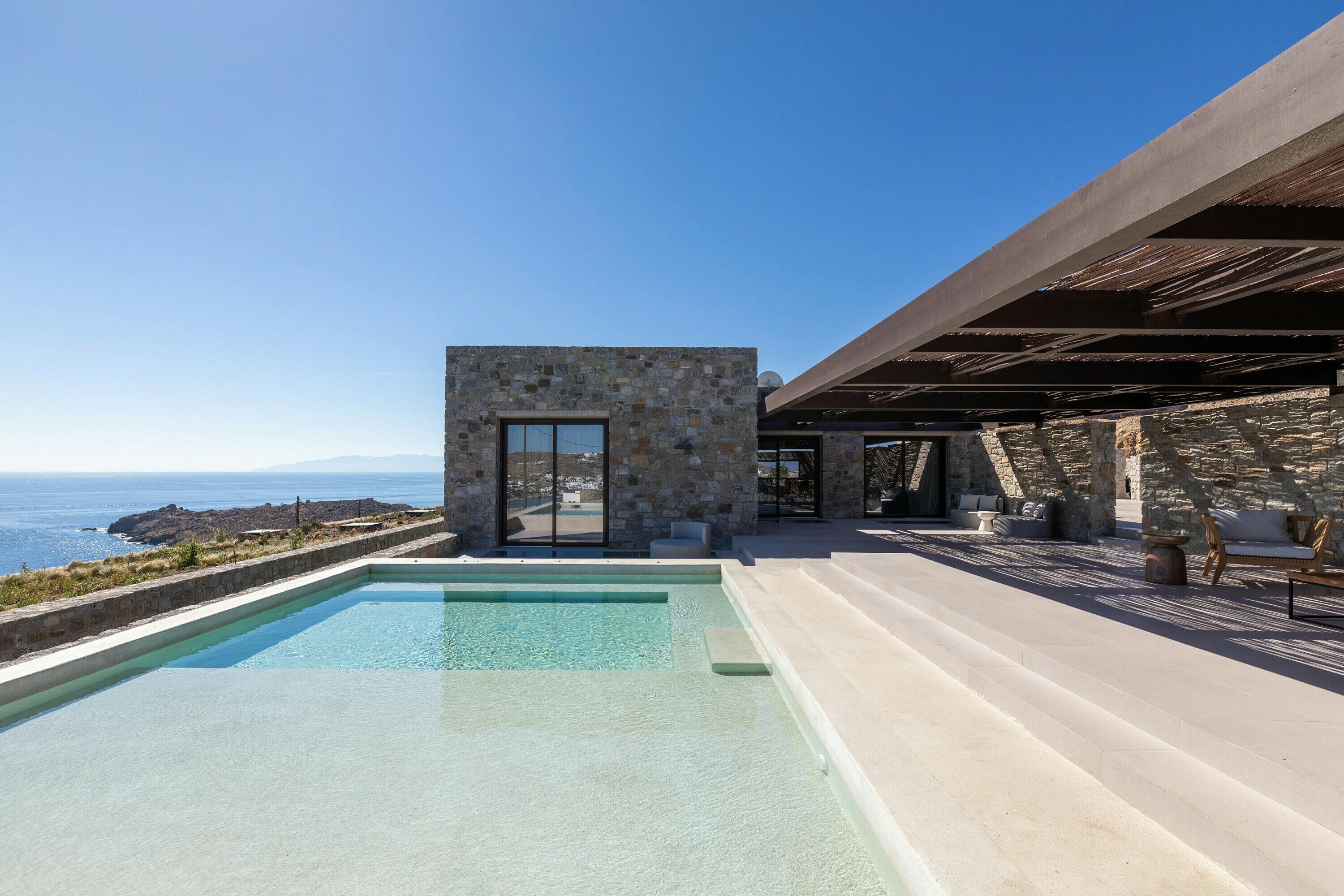 Villa Krios Agios Ioannis: Luxury 5-Bedroom Villa with Infinity Pool and Sea Views, Agios Ioannis