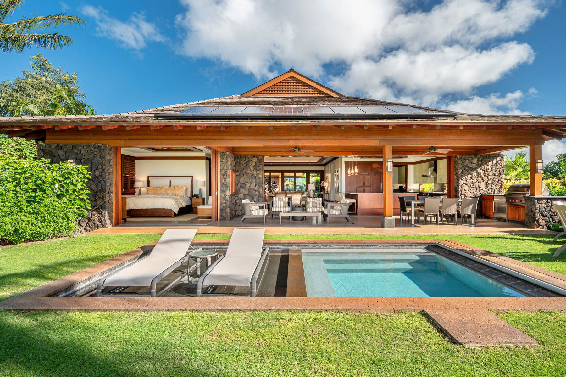 Villa Alba Mahinahina Hawaii: Luxury 4-Bedroom Villa with Private Pool and Ocean Views, Hawaii