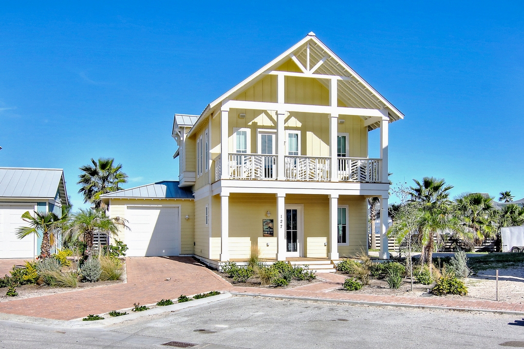 Villa Carmin Bertha Texas: Exquisite 3-Bedroom Villa with Seaview and Pool, Nueces County