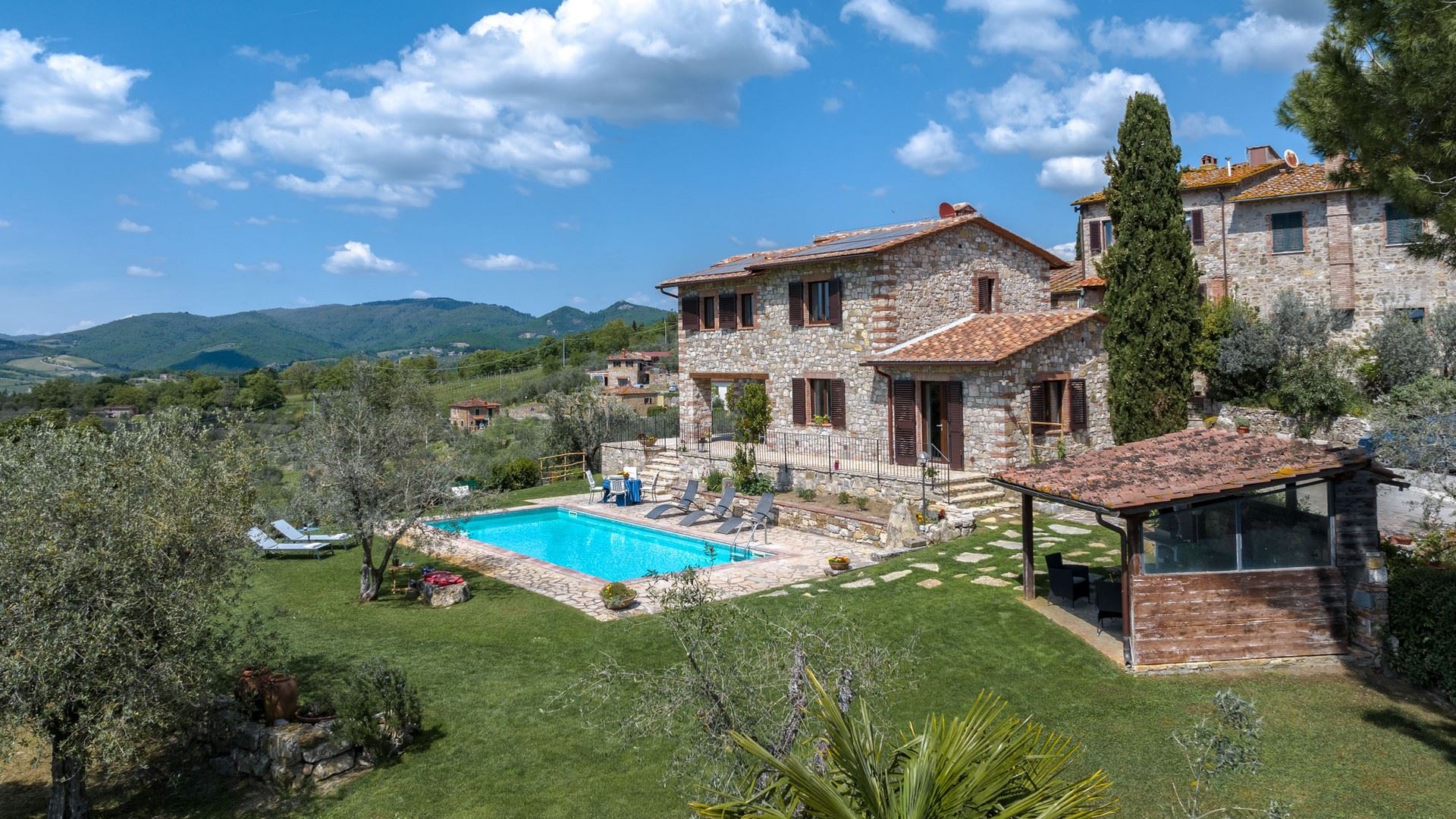 Villa Macìa Gaiole: Luxury 3-Bedroom Villa with Private Pool and Air-Con, Chianti