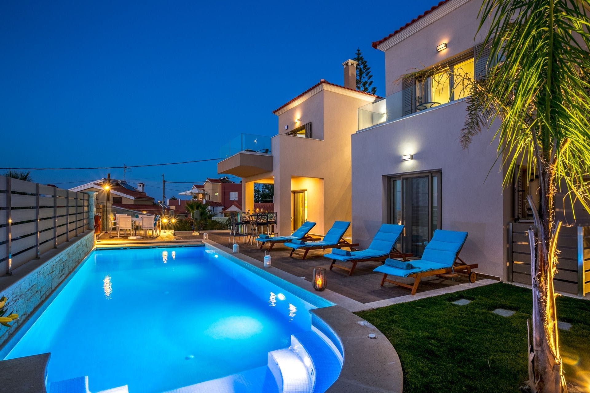 Villa Zephyros Kryoneri Agia Marina: Spacious 4-Bedroom Apartment with Pool and Sea View, Agia Marina