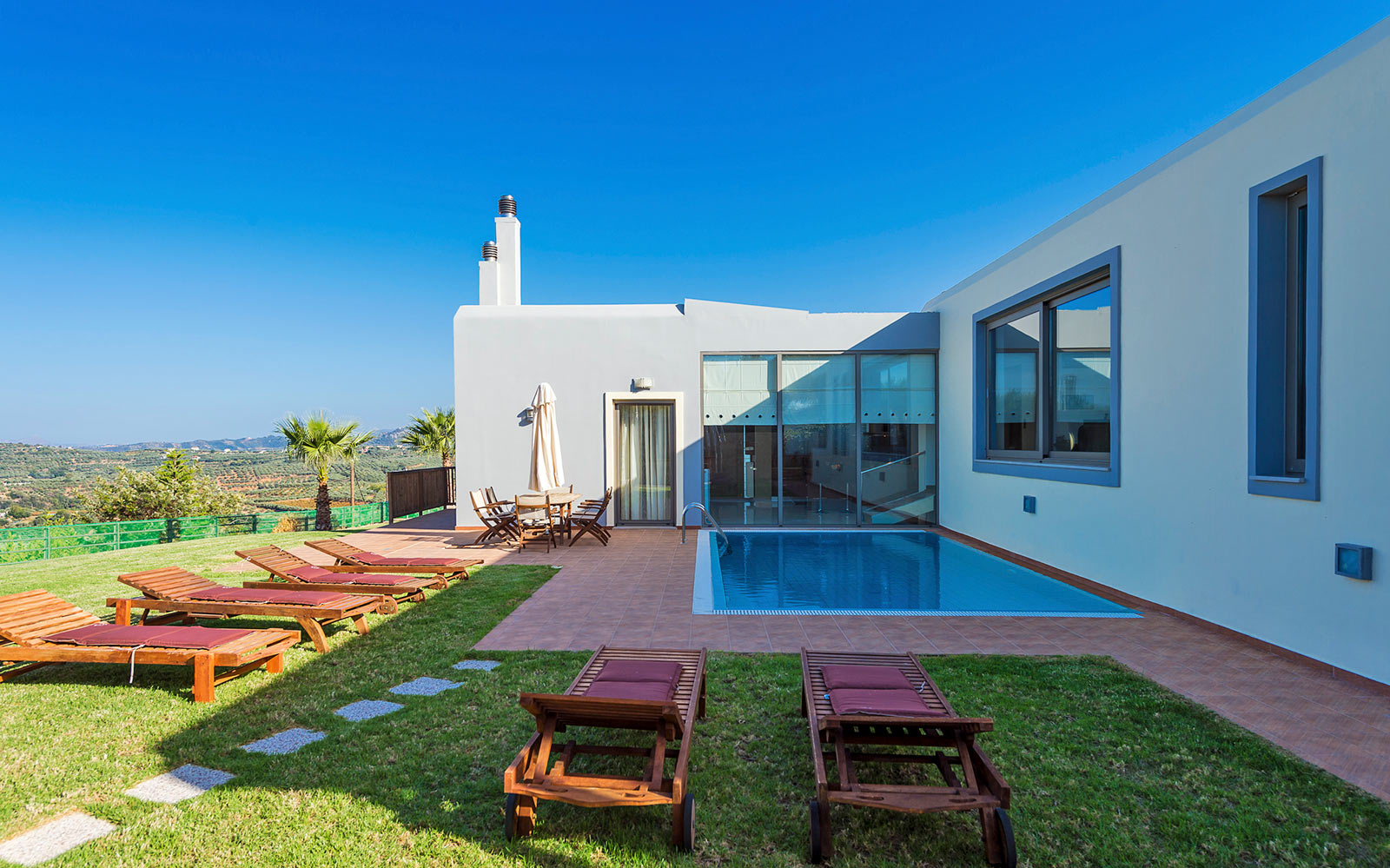 Villa Lysias Pighi Agia Marina: Spacious 4-Bedroom Apartment with Sea View and Pool, Agia Marina