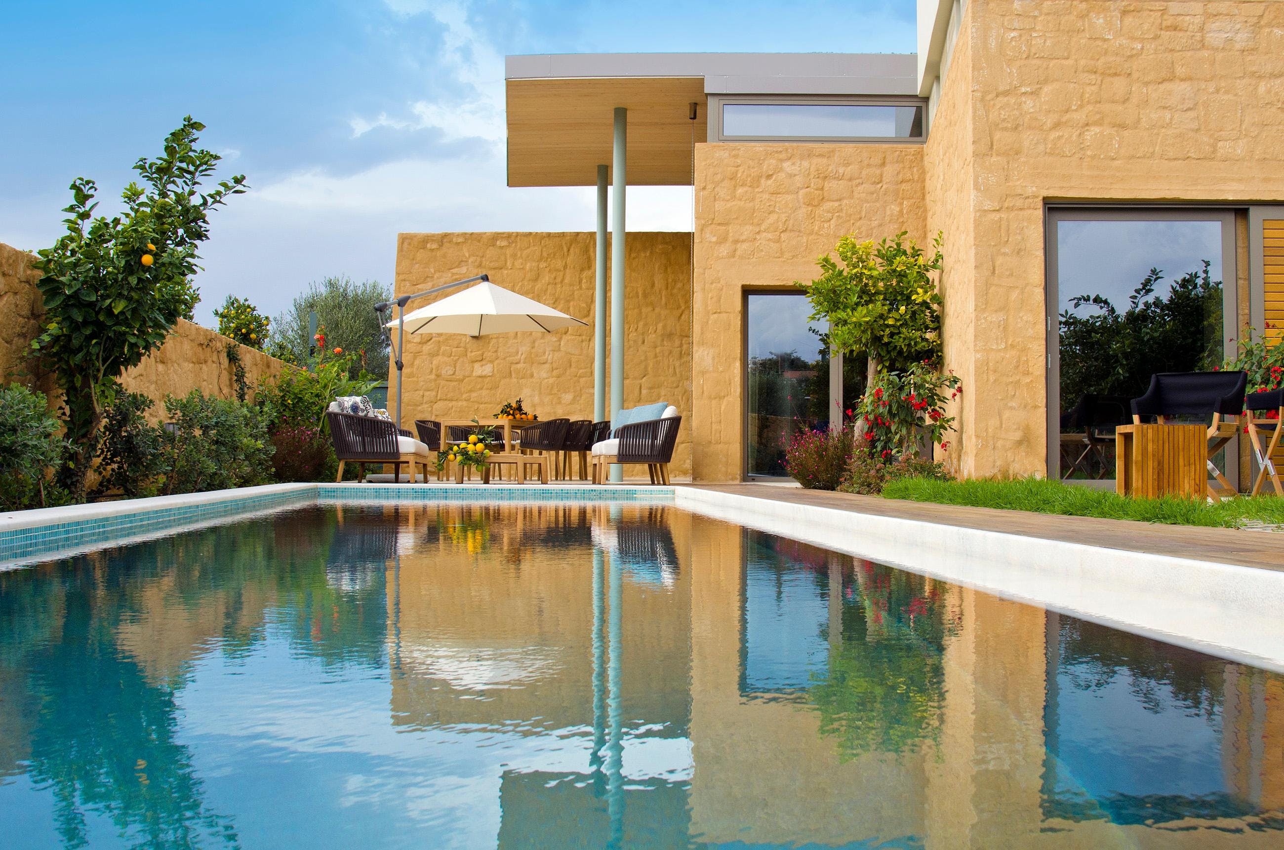 Villa Meltemi AgiaMarina: Spacious 9-Bedroom Apartment with Sea Views, Agia Marina, Crete