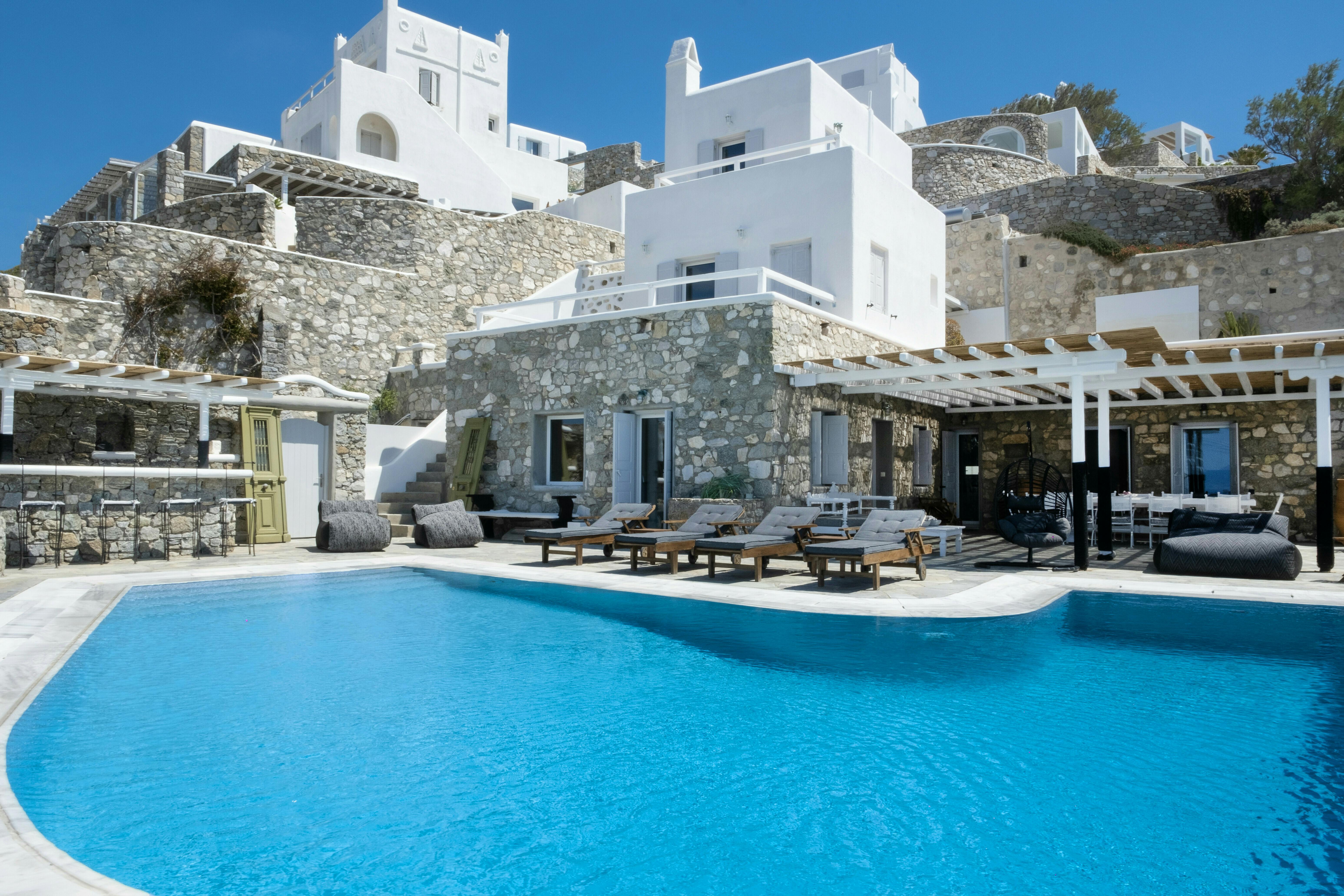 Villa Ostria Fokos Agios Ioannis: 7-Bedroom Luxury Villa with Pool and Sea Views, Mykonos