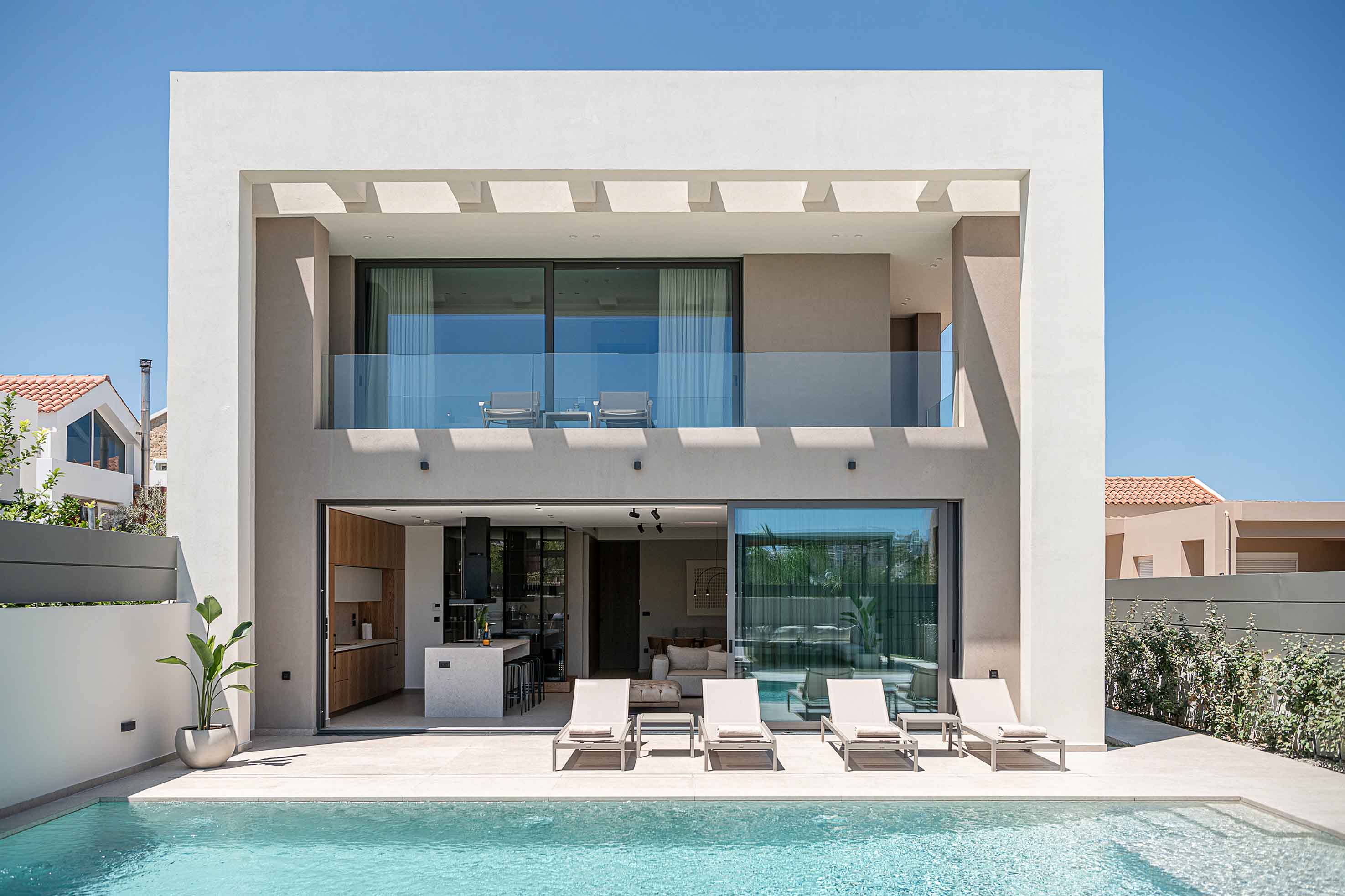 Villa Kyanos Koum Kapi Chania: Spacious 6-Bedroom Luxury Apartment with Seaview and Pool, Chania