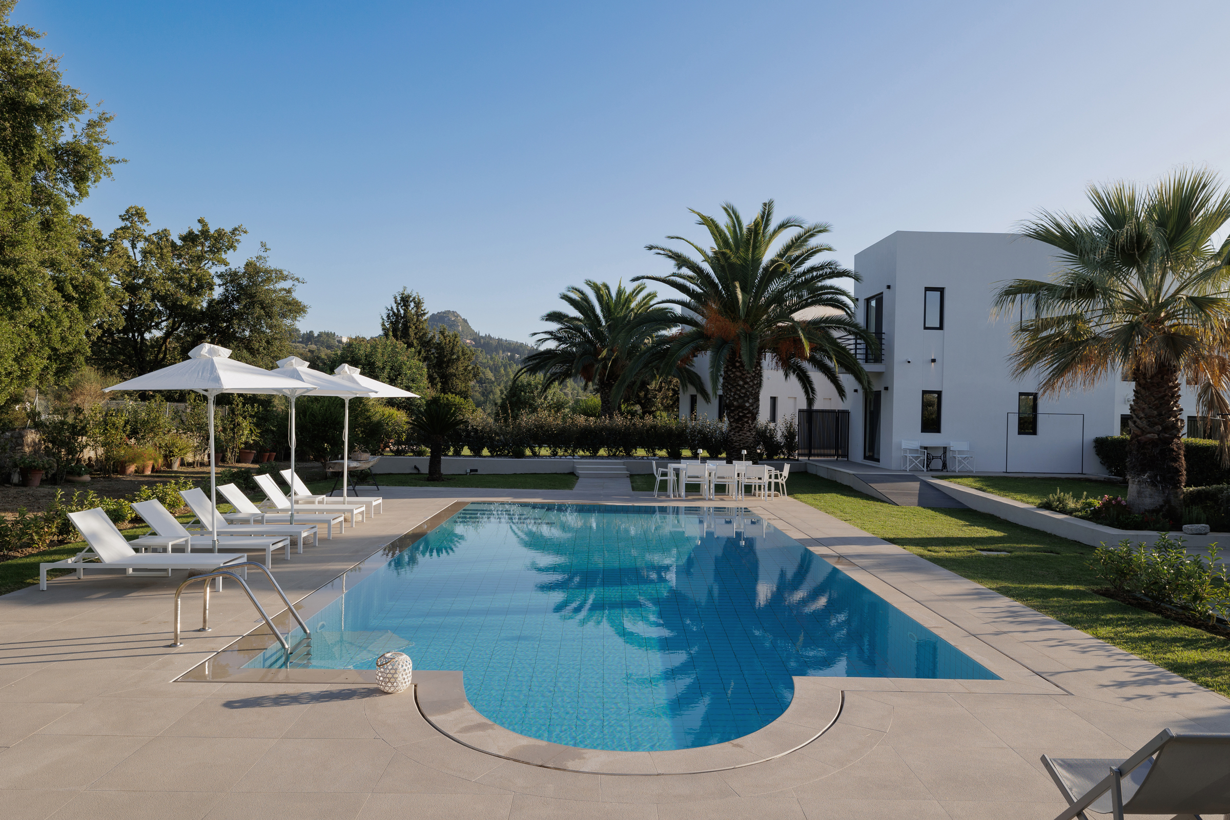 Villa Lefkos Kanoni Corfu Town: Luxury 4-Bedroom Villa with Private Pool, Corfu Town