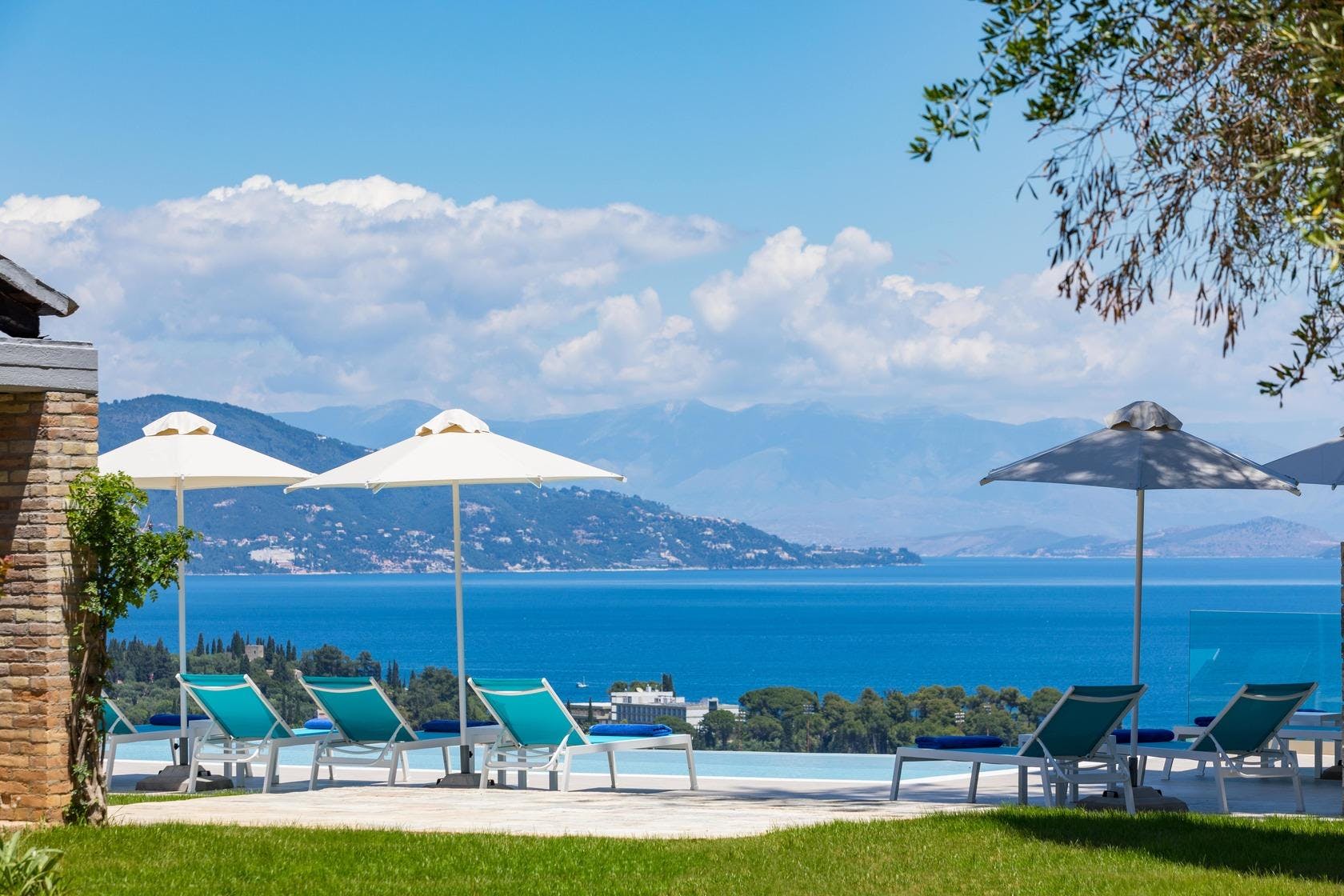 Villa Lefki Kanoni Corfu-739177: Exquisite 4-Bedroom Apartment with Infinity Pool and Sea Views, Corfu