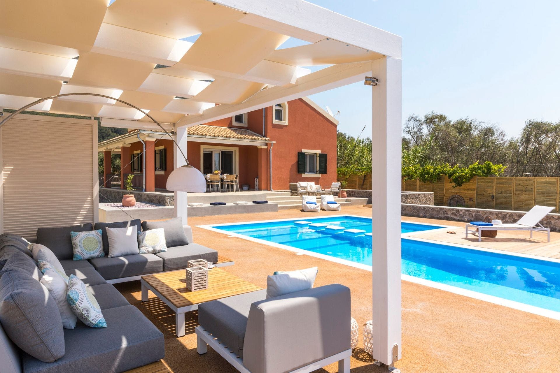 Villa Ostria Agios Gordios Corfu: Luxury 3-Bedroom Apartment with Seaview and Pool, Corfu