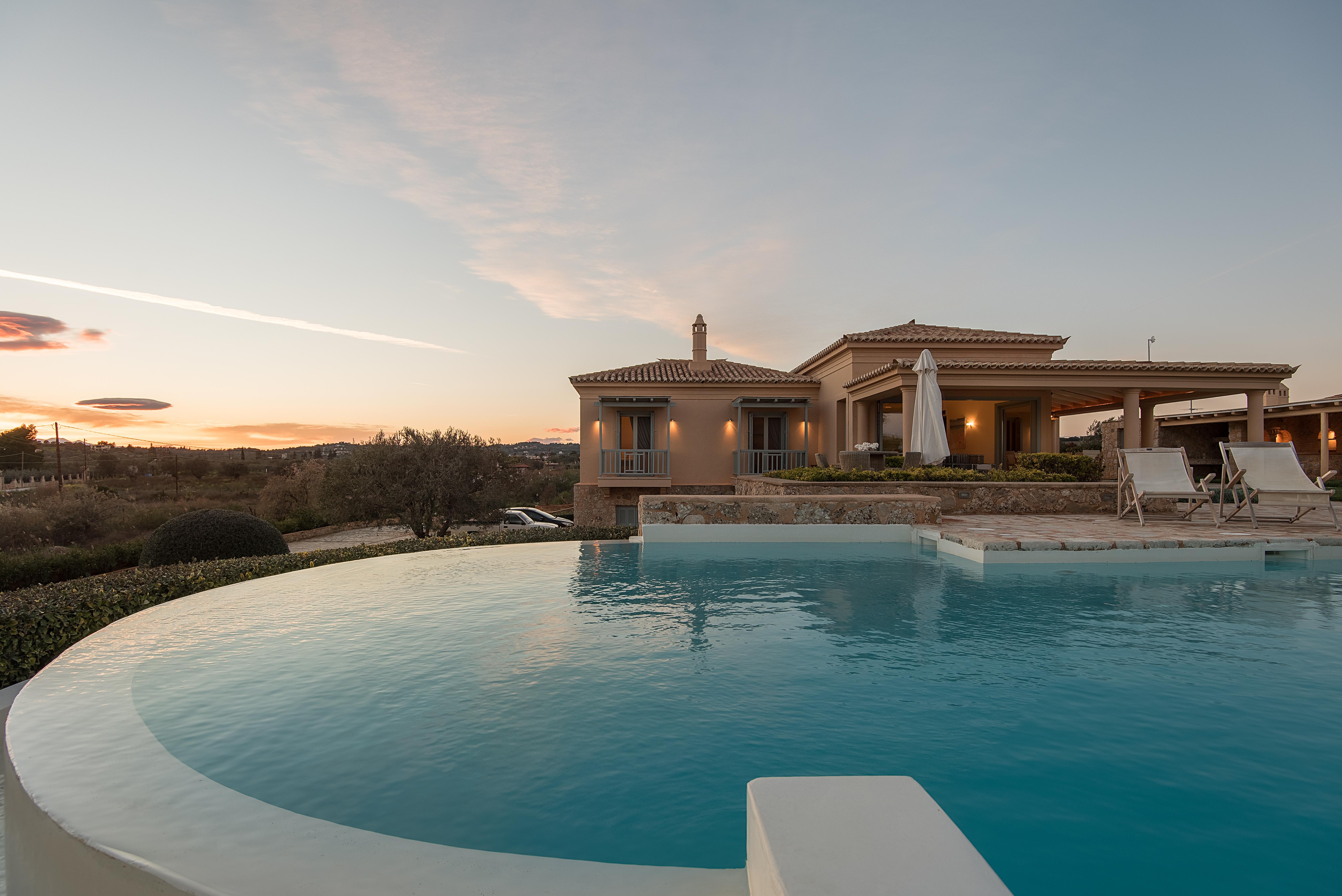 Villa Gregos Vigla Elios: Spacious 5-Bedroom Luxury Apartment with Seaviews, Argolis