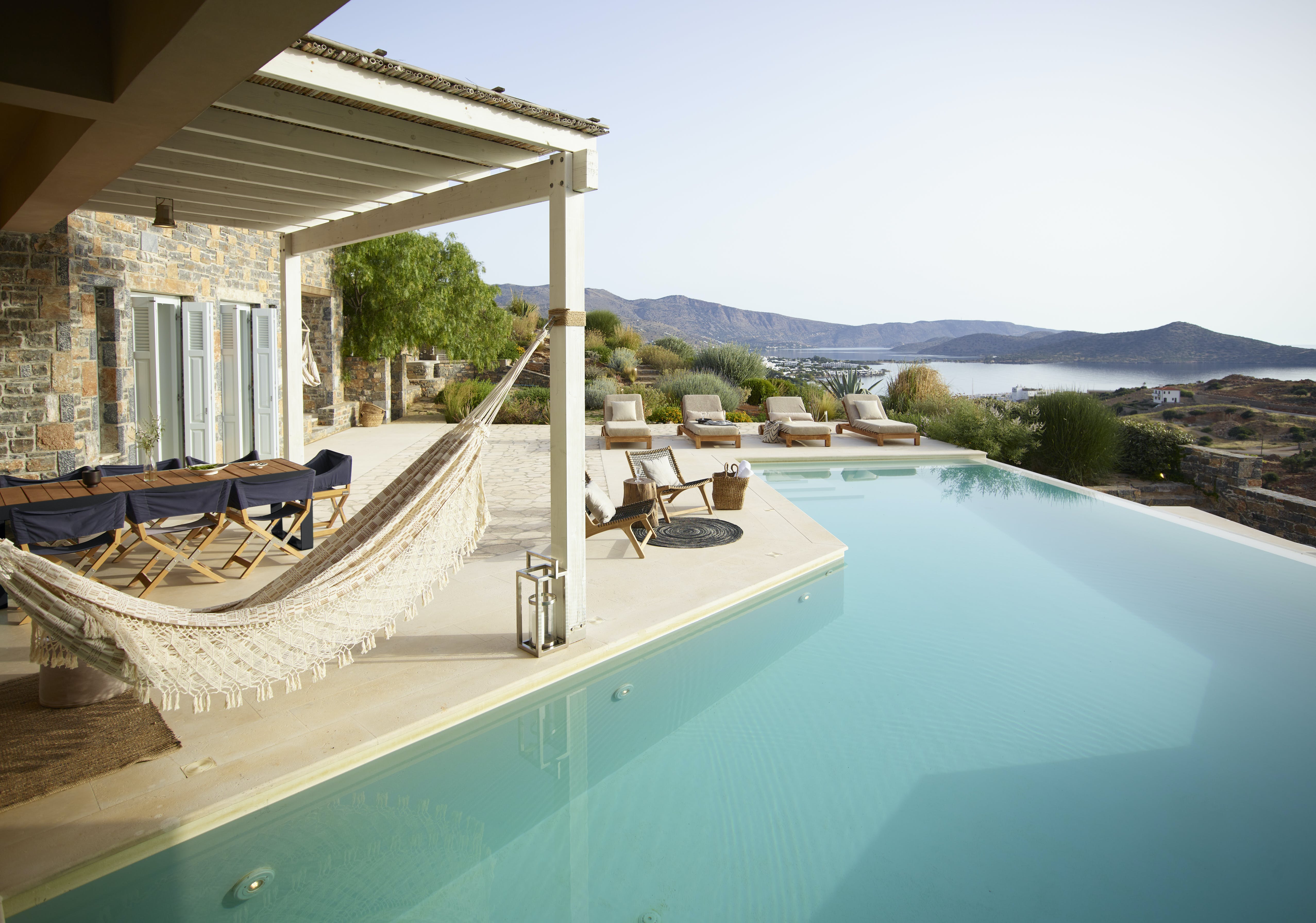 Villa Boreas Agios Nikolaos Elounda: 8-Bedroom Luxury Apartment with Sea Views and Pool, Elounda