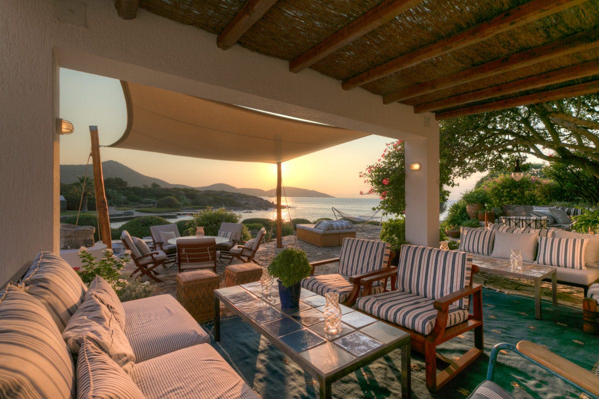 Villa Meltemi Elounda: Luxury 4-Bedroom Villa with Seaview and Beach Access, Elounda