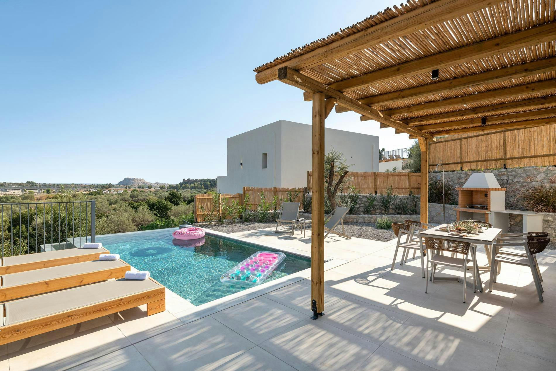 Villa Meltemi Haraki: Luxury 3-Bedroom Villa with Infinity Pool in Haraki, Rhodes