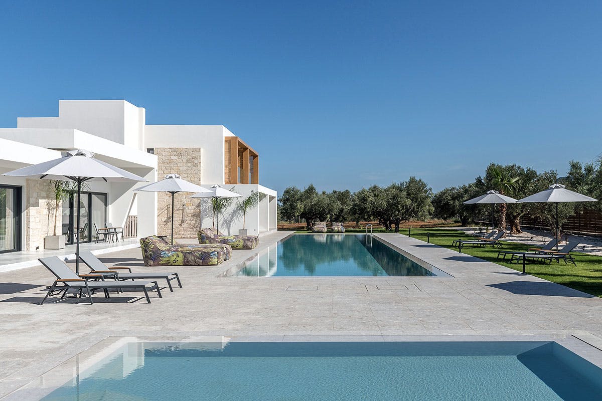 Villa Kaikias Lofos Heraklion Town: Luxury 8-Bedroom Apartment with Seaview and Pool, Heraklion Town