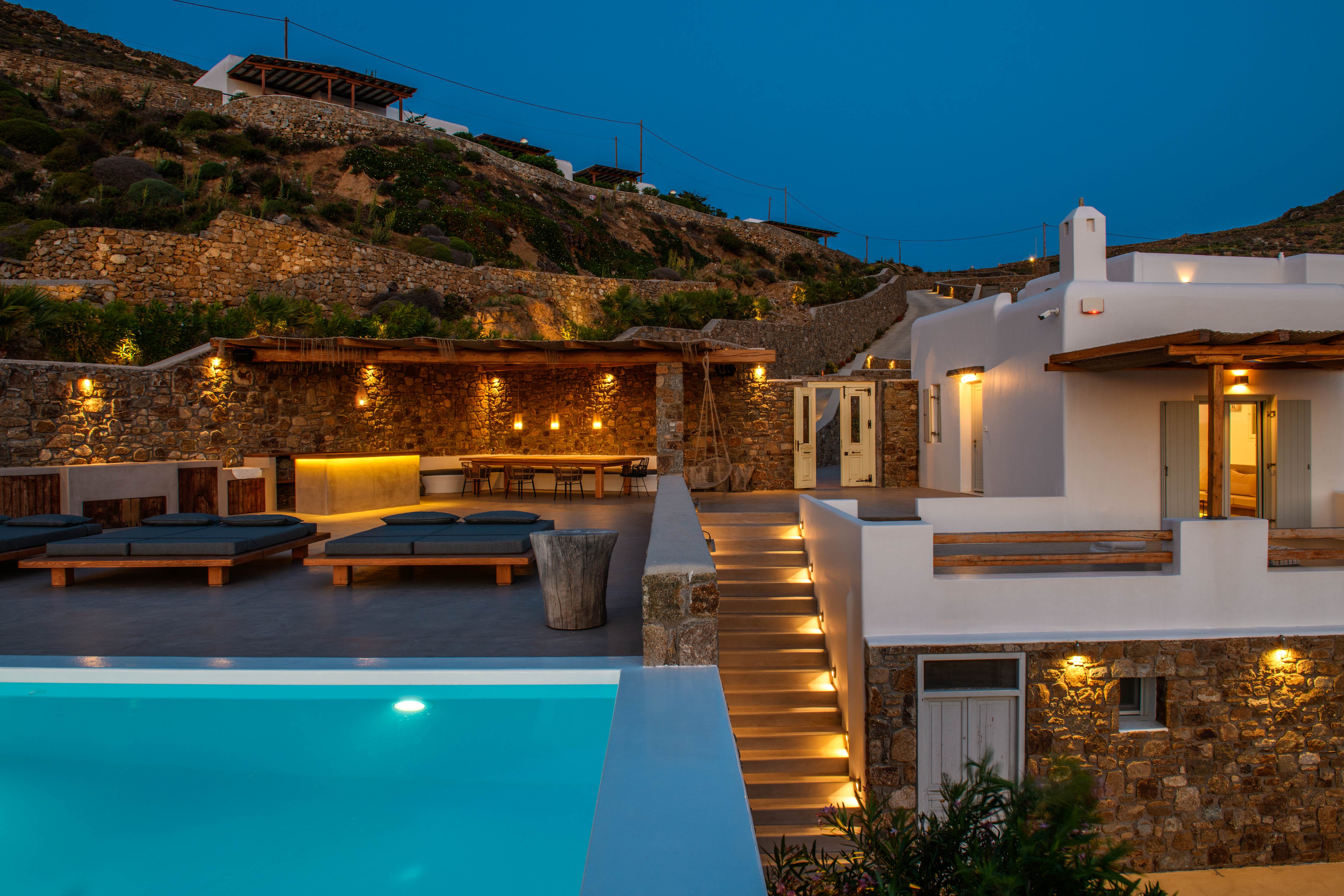 Villa Kaikias Koundouros Kalafati: Spacious 8-Bedroom Apartment with Infinity Pool, Mykonos