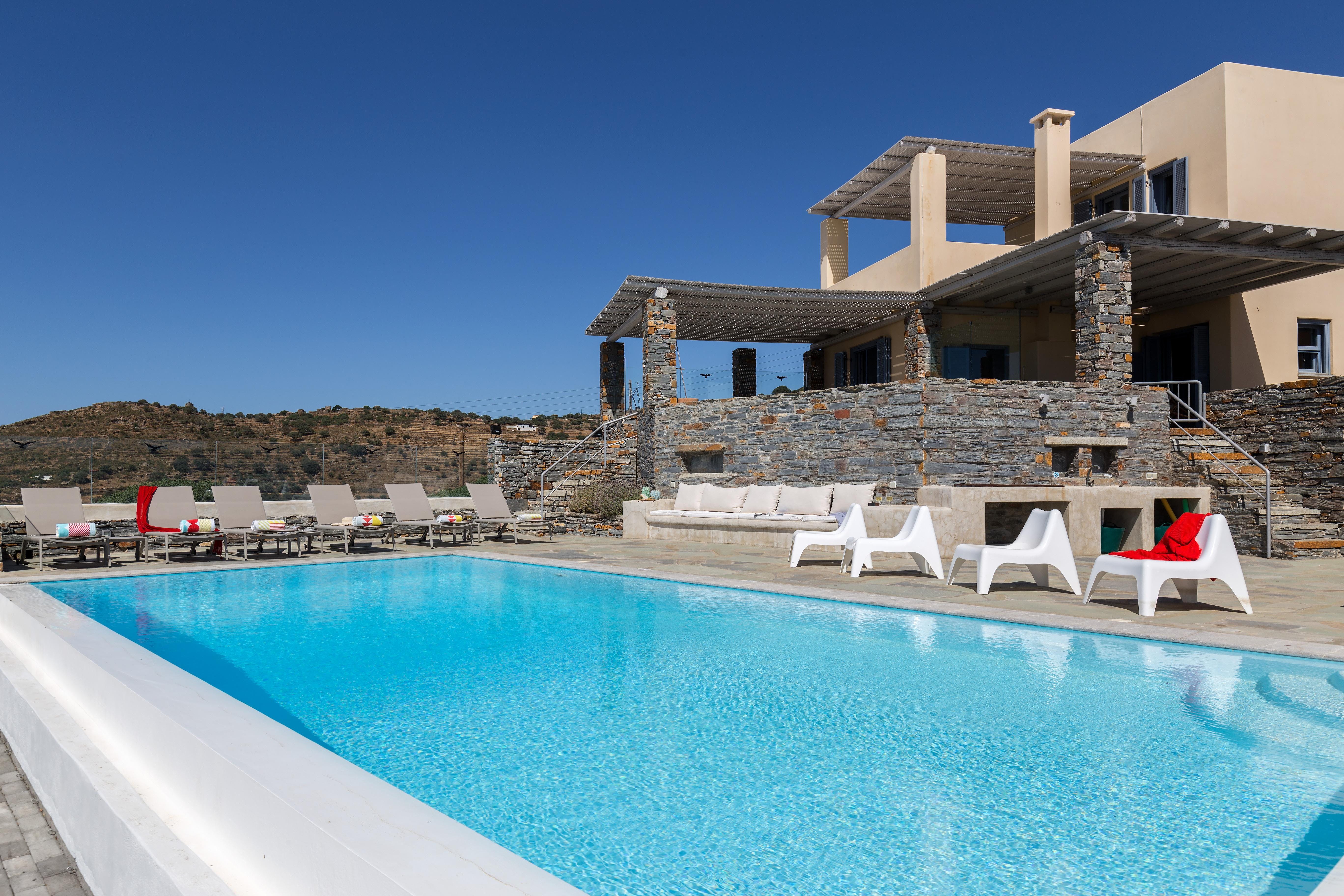 Villa Lysias Koressos Kea: Luxury 6-Bedroom Apartment with Seaview and Pool, Kea