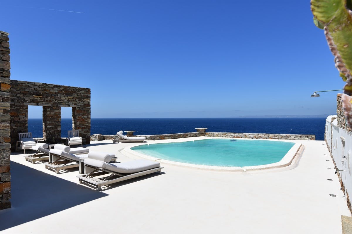 Villa Auge Kastriani Kea: Luxury 5-Bedroom Apartment with Seaview and Pool, Kea