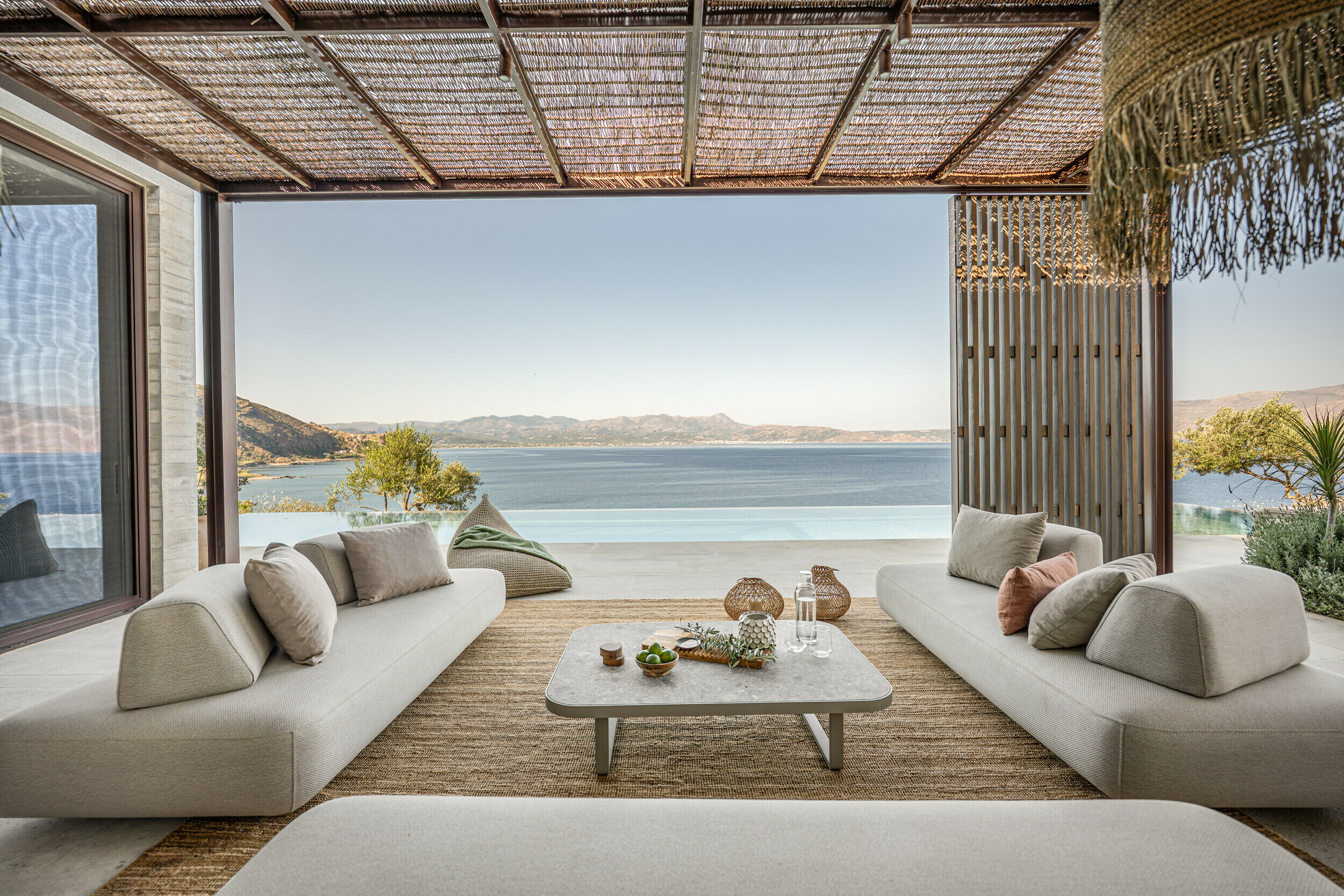 Villa Lysias Gramvousa Kissamos: Luxury 6-Bedroom Villa with Seaview and Pool, Kissamos