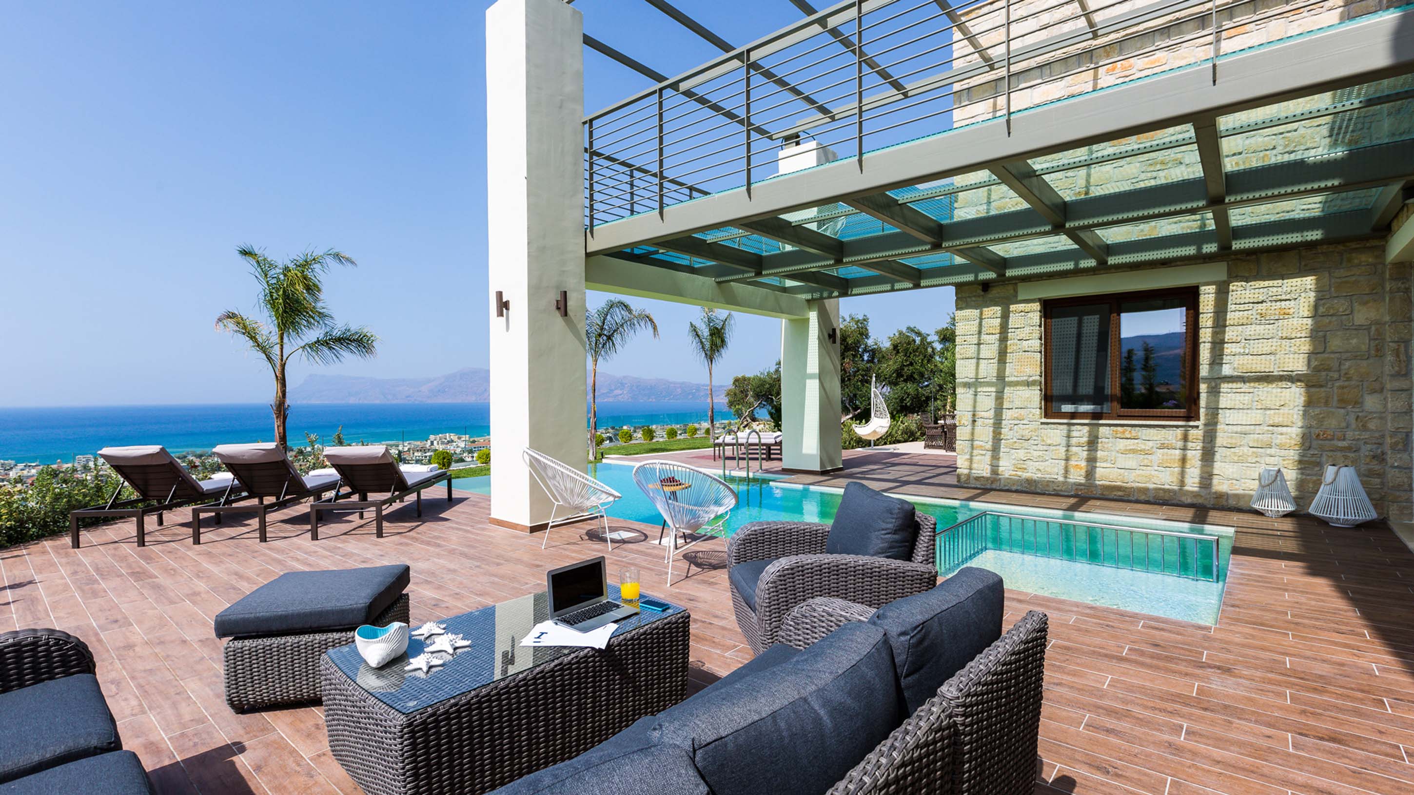 Villa Kaikias Mavros Kissamos: Spacious 5-Bedroom Apartment with Stunning Sea Views, Kissamos