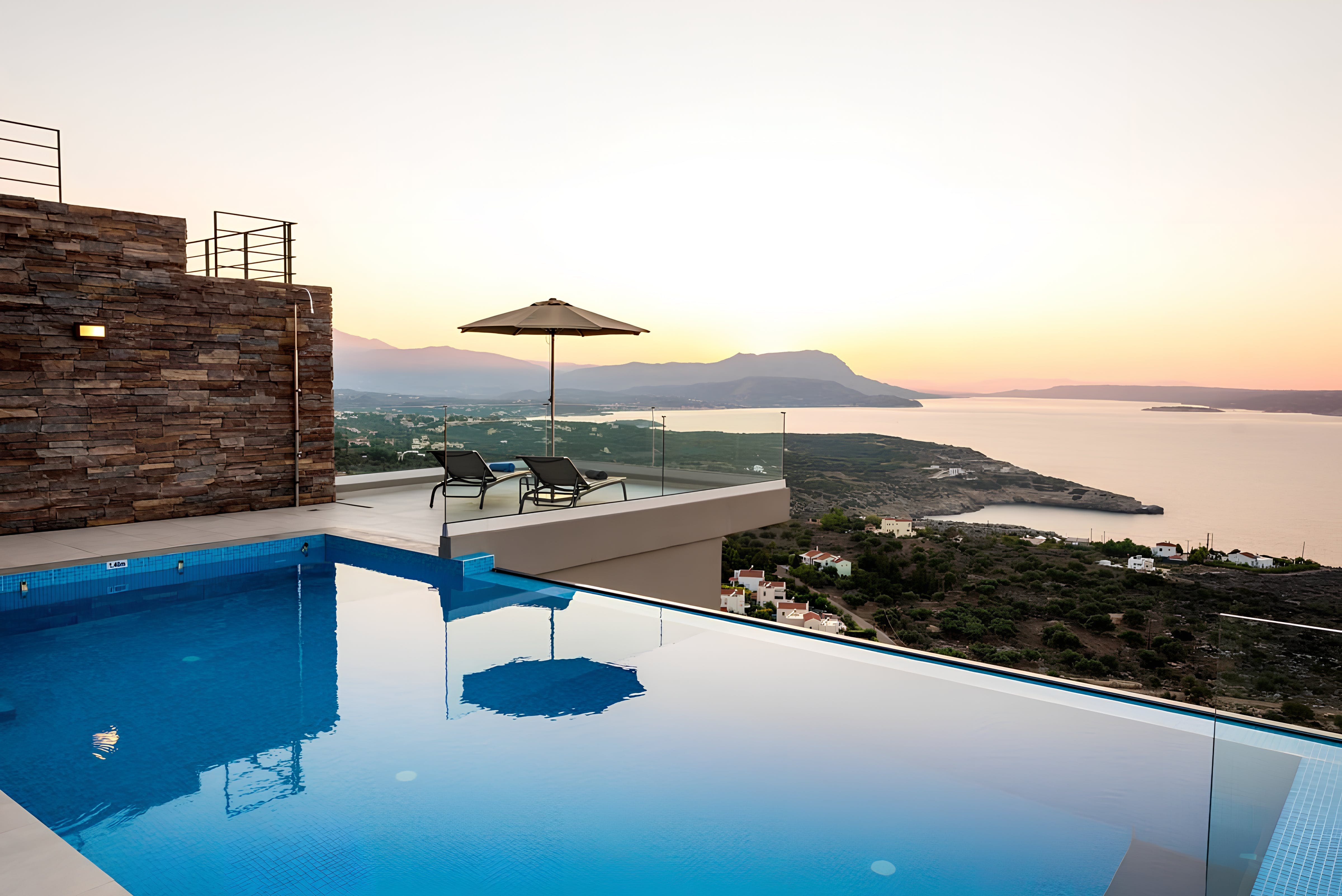 Villa Boreas Platanias Kokkino Chorio: Luxury 4-Bedroom Villa with Infinity Pool and Sea Views, Kokkino Chorio
