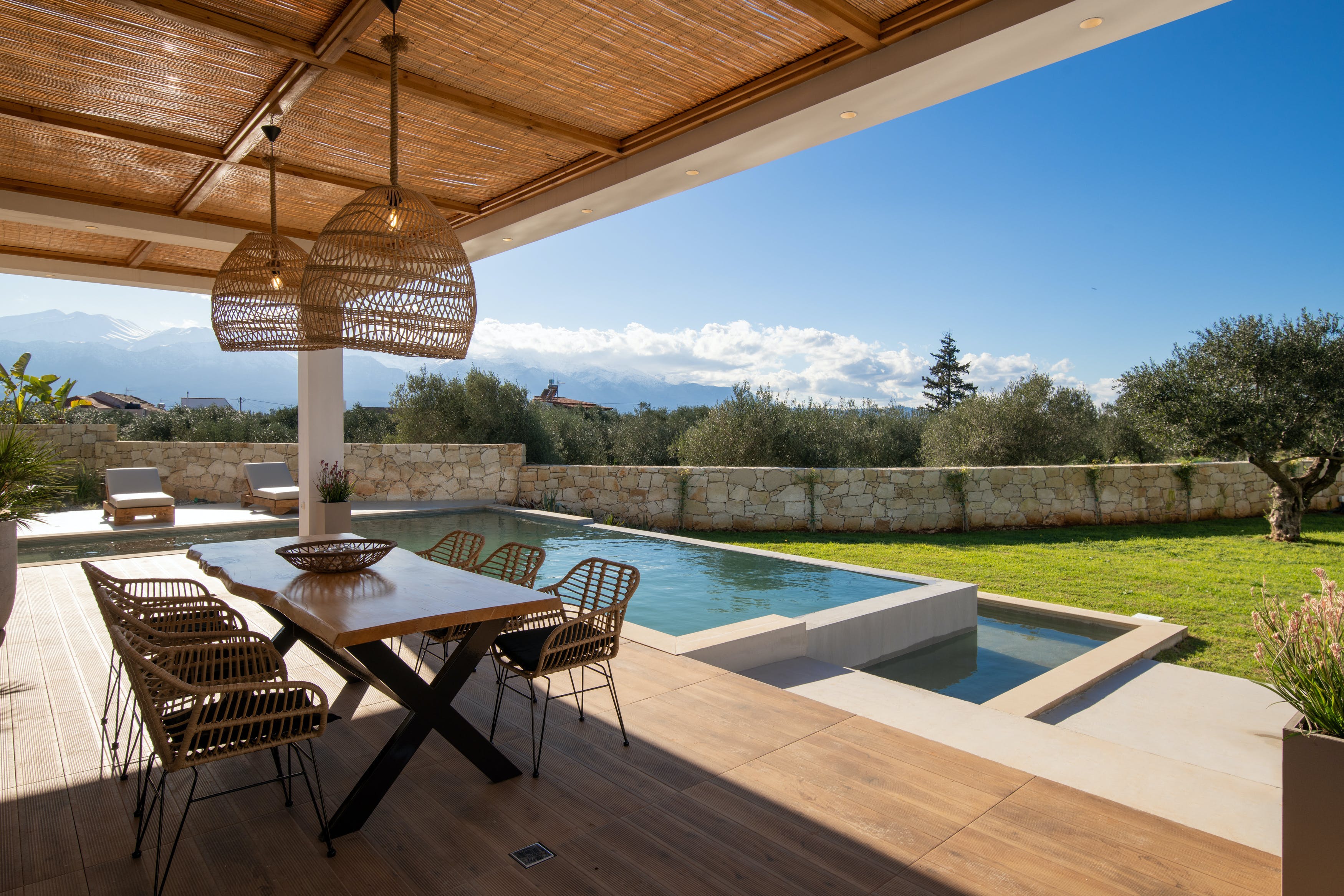 Villa Lysias Platanes Kokkino Chorio: 3-Bedroom Luxury Apartment with Stunning Seaviews, Kokkino Chorio