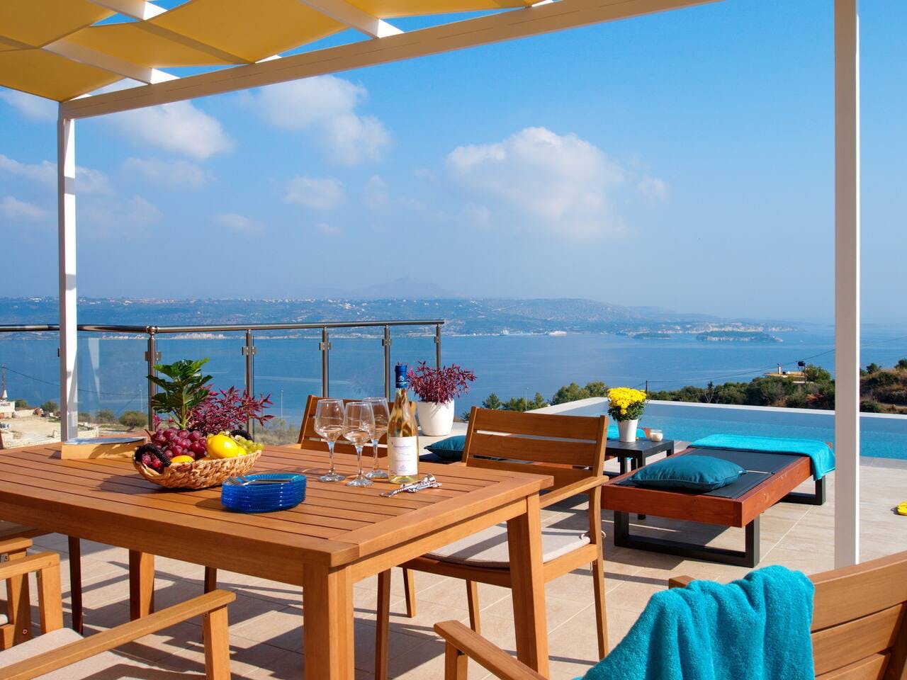 Villa Lefkos Agios Nikolaos Kokkino Chorio: Chic 3-Bedroom Apartment with Infinity Pool and Sea Views, Kokkino Chorio