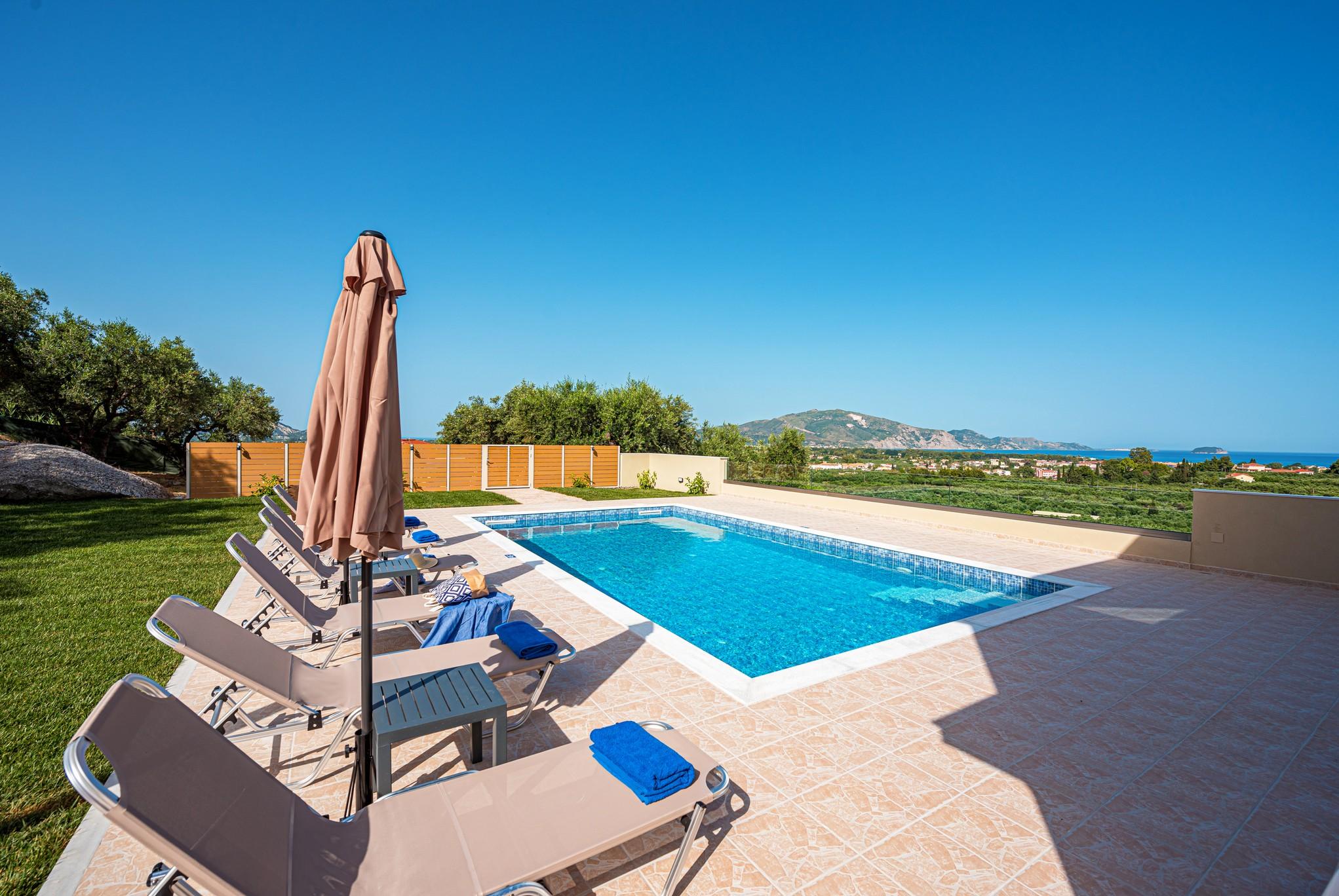 Villa Lefkos Gerakas Laganas: Elegant 2-Bedroom Apartment with Sea Views and Pool, Zakynthos