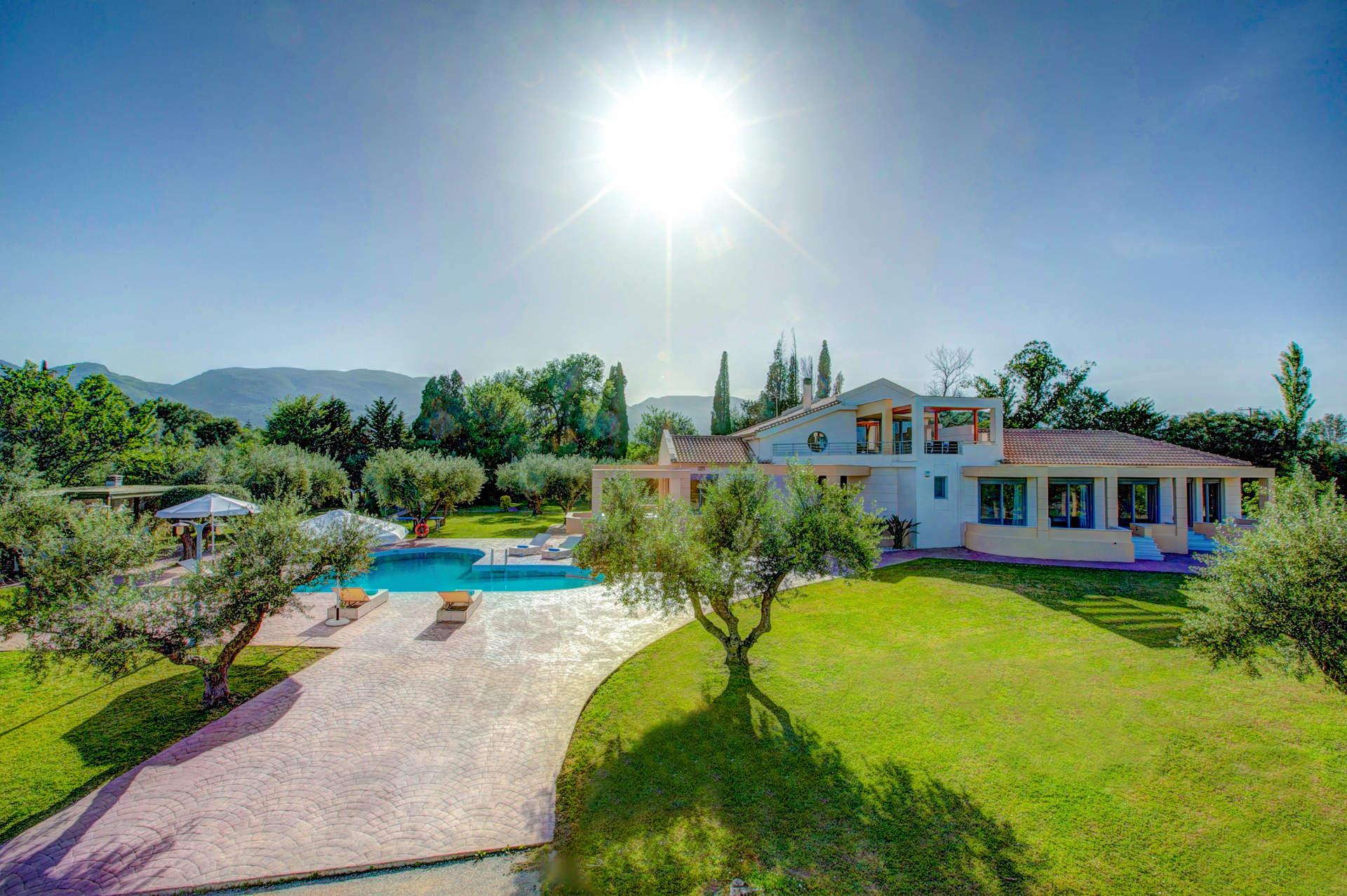 Villa Ostria Kampi Laganas: Spacious 4-Bedroom Apartment with Sea View and Pool, Laganas